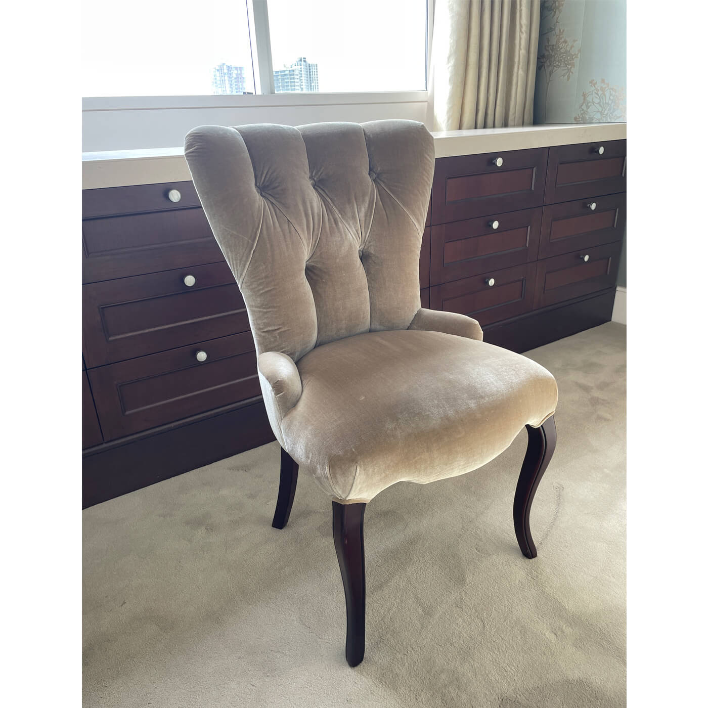 Dressing table chair