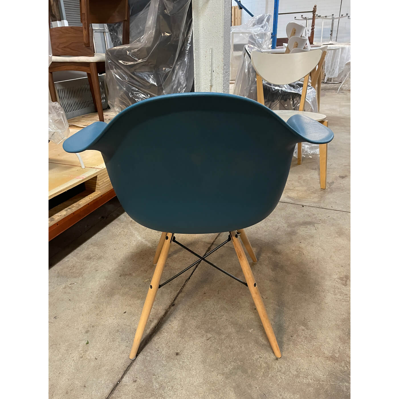 Eames Moulded Plastic armchair dowel, peacock blue