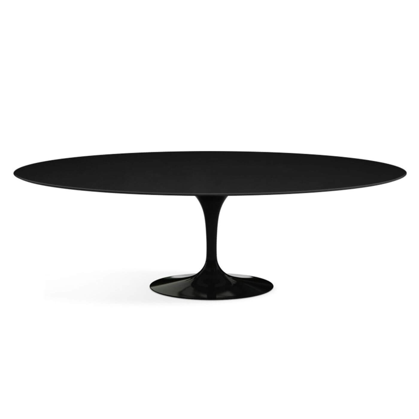 Two-Design-Lovers-Eero-Saarinen-Dining Table