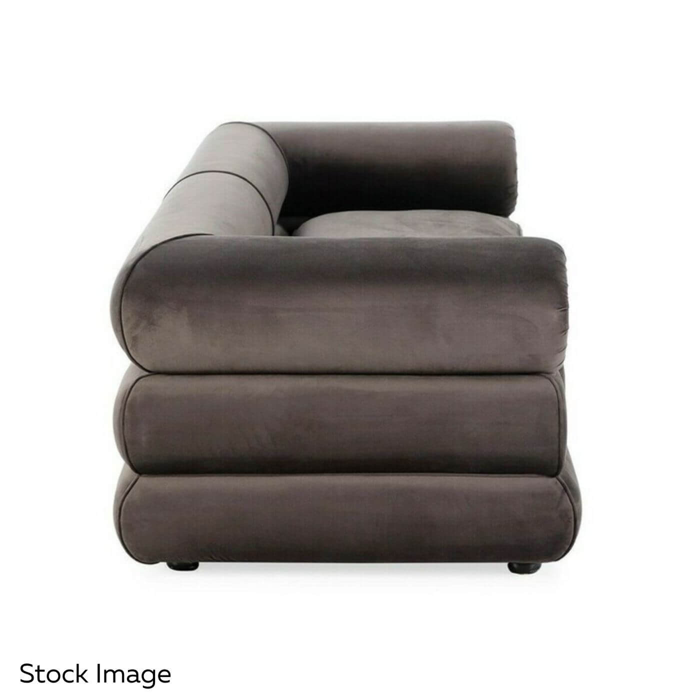 Two-Design-Lovers-Eichholtz-Coachella-sofa