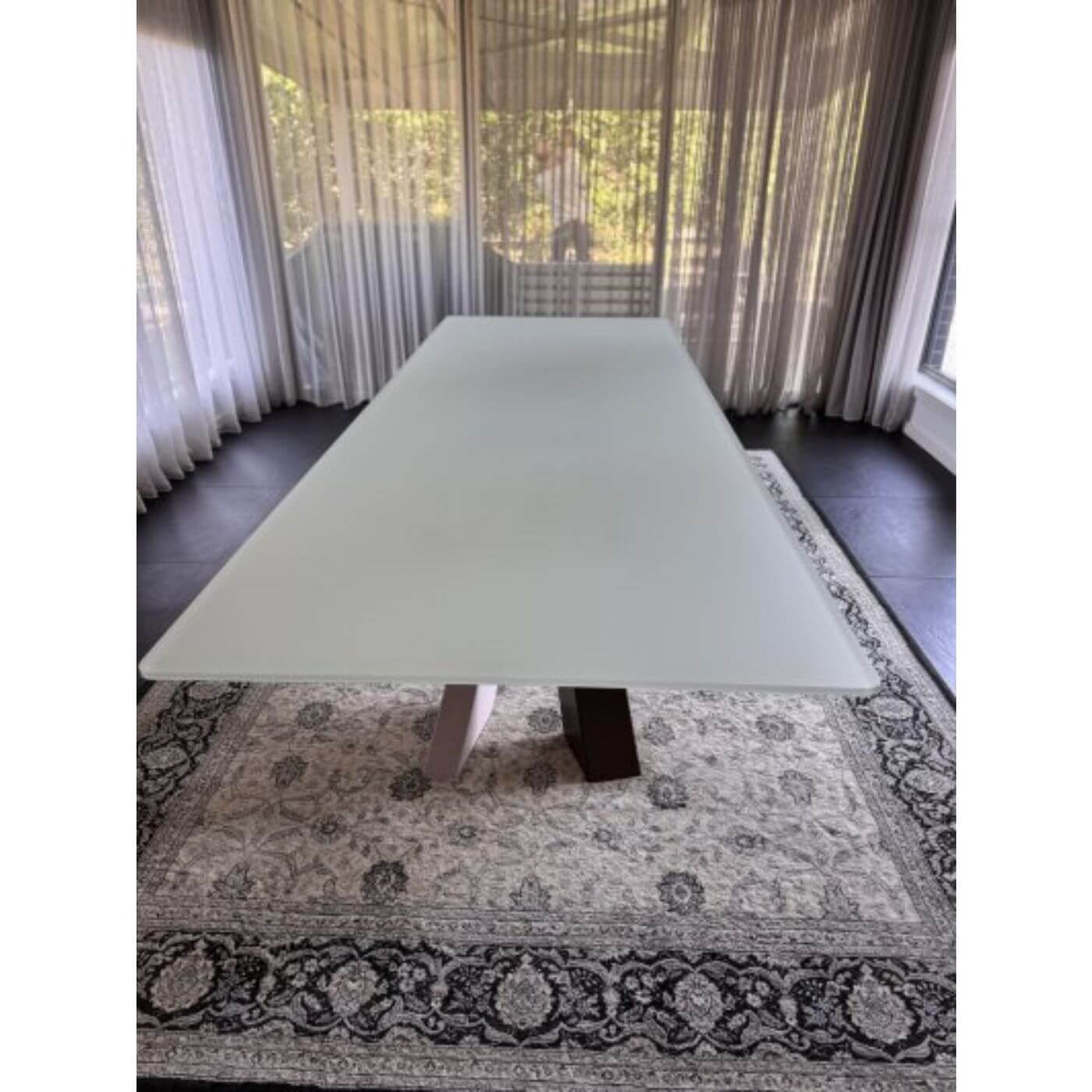 Two-Design-Lovers-Bonaldo-Big-Table