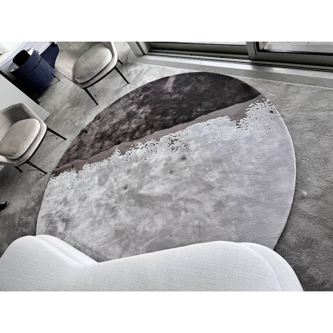 Two-Design-Lovers-Giorgetti-Moonshadow-Rug