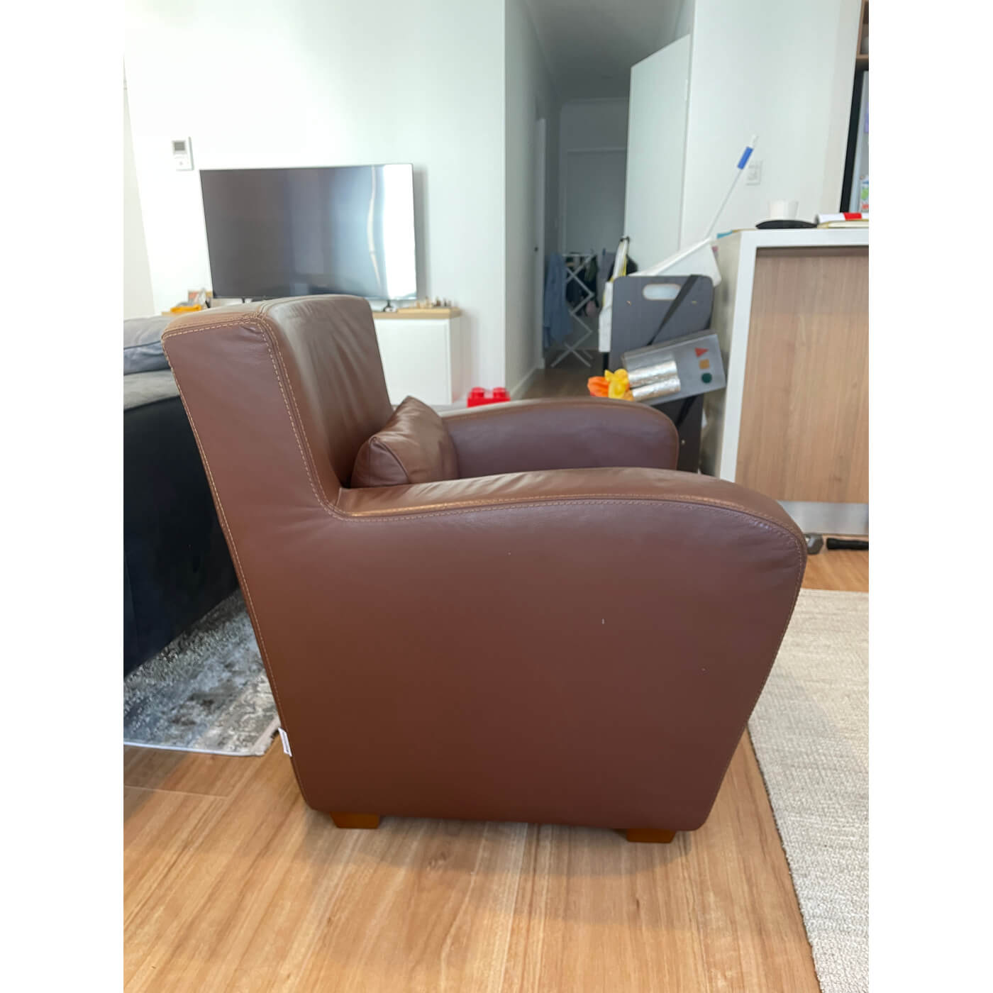 Ligne Roset Jonathan leather club chair