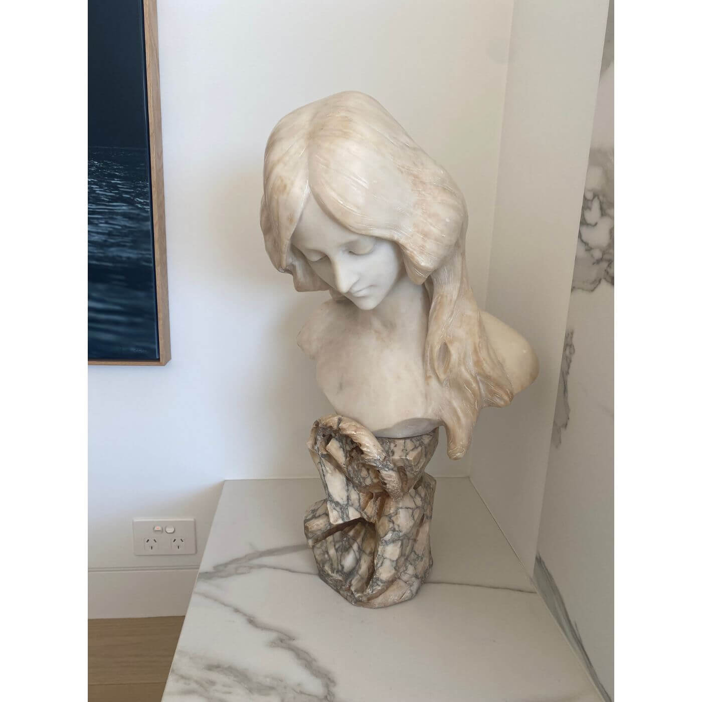 Two-Design-Lovers-Marble-Female-Bust