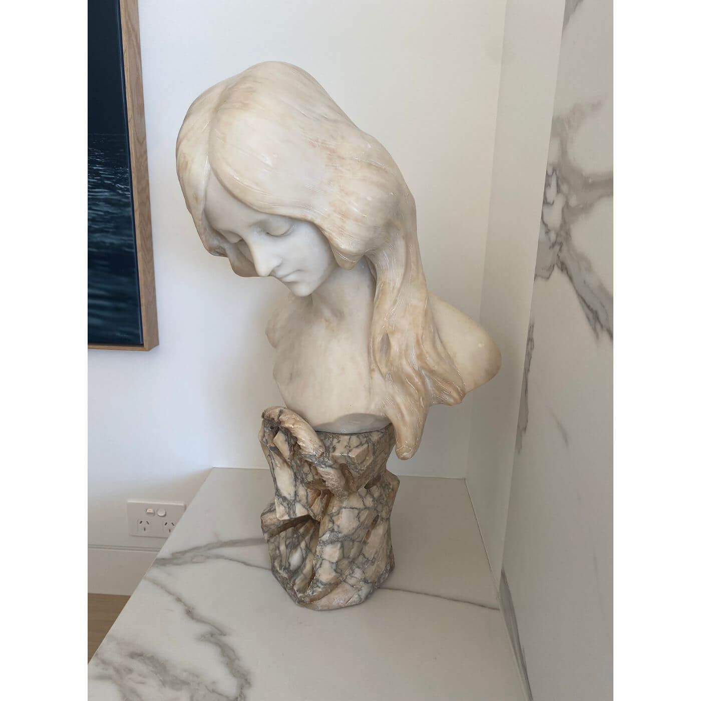 Two-Design-Lovers-Marble-Female-Bust