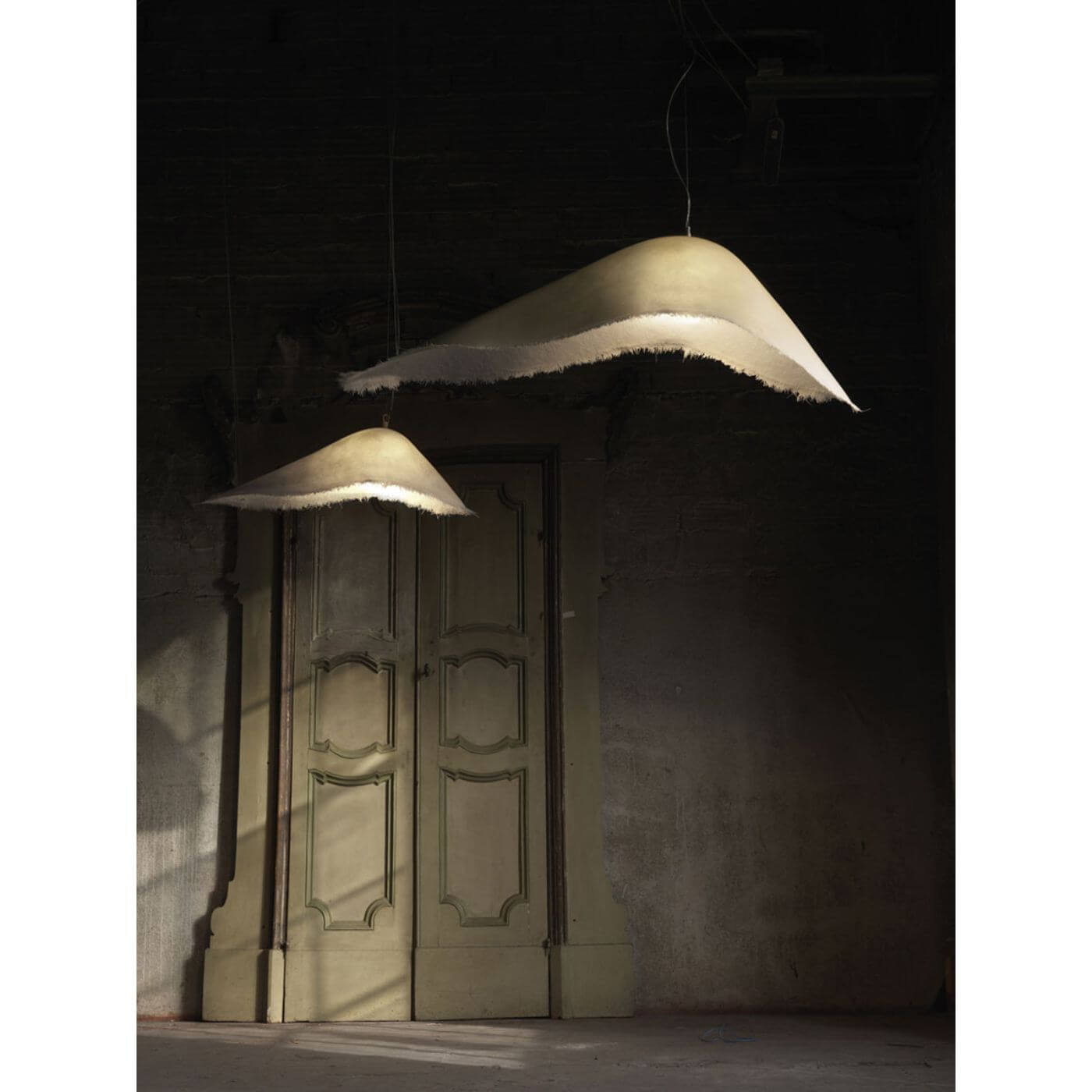 Two-Design-Lovers-Moby Dick Pendant Light