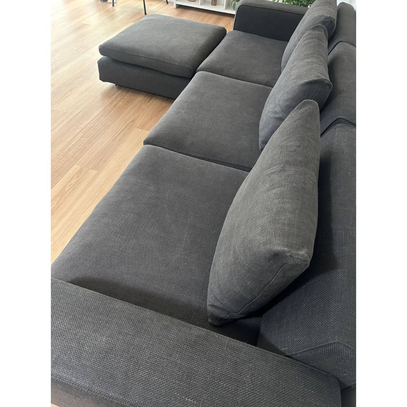 Two-Design-Lovers-Molteni&C-Turner-Sofa