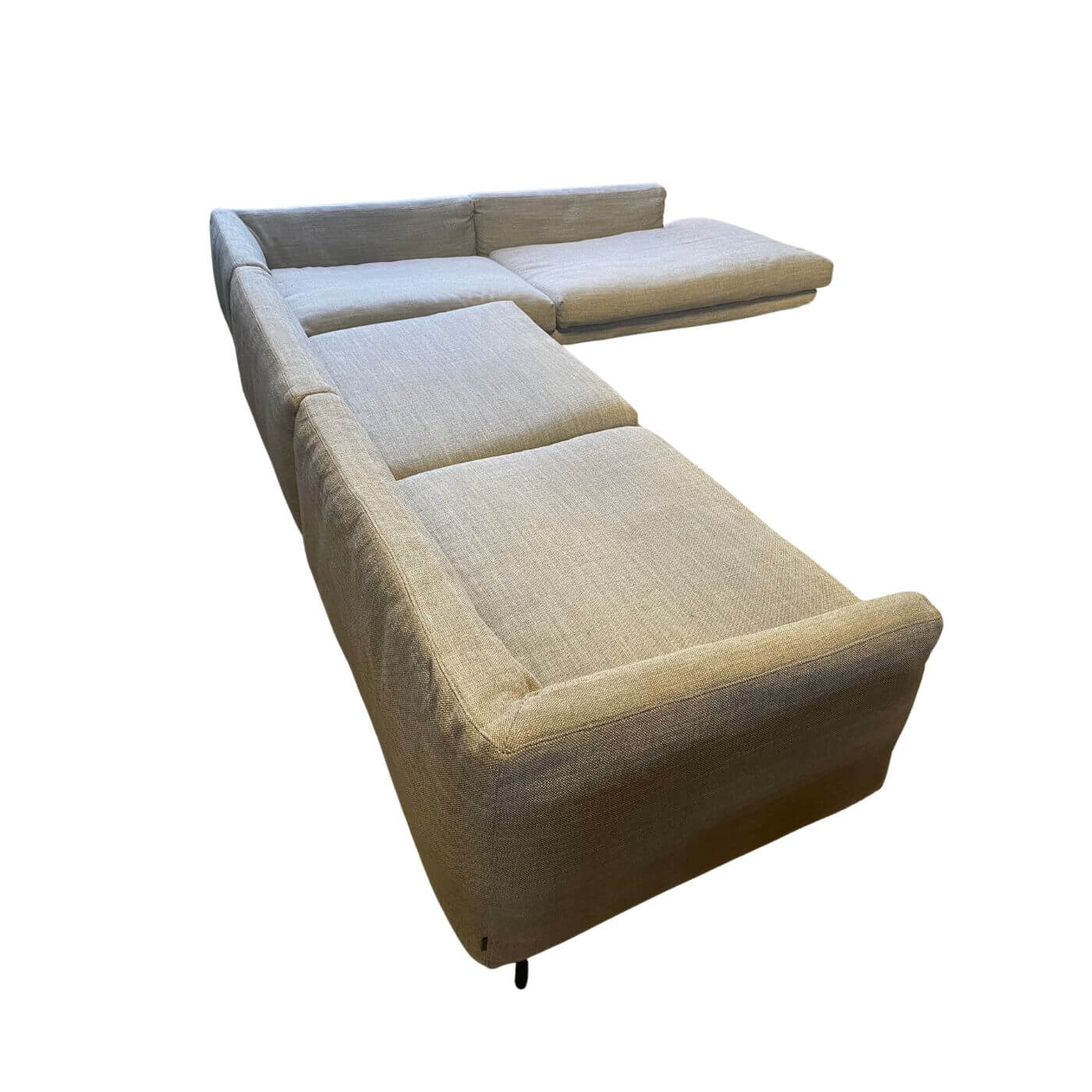 Two-Design-Lovers-Natadora-Sofa