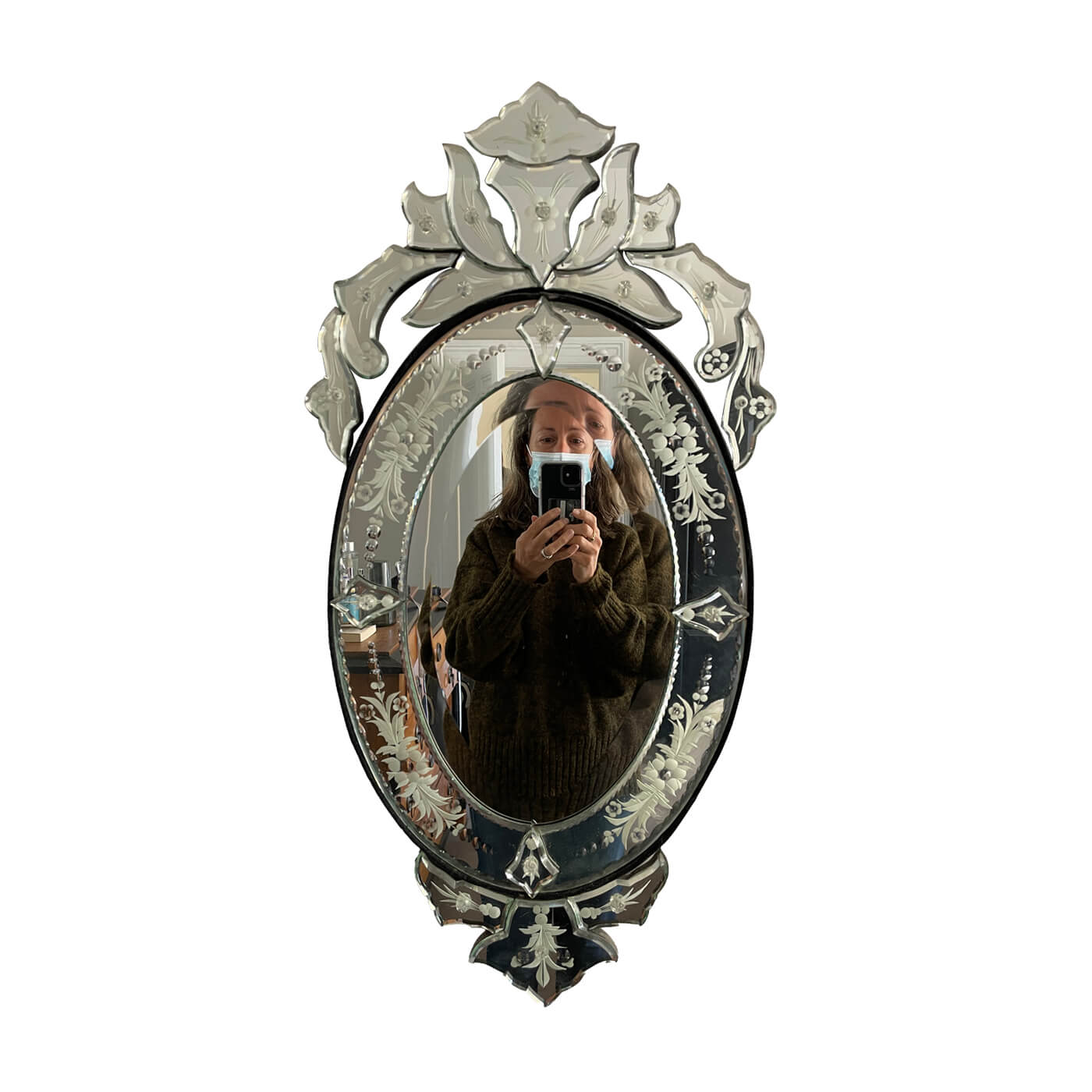 Venetian mirror, oval with floral pattern