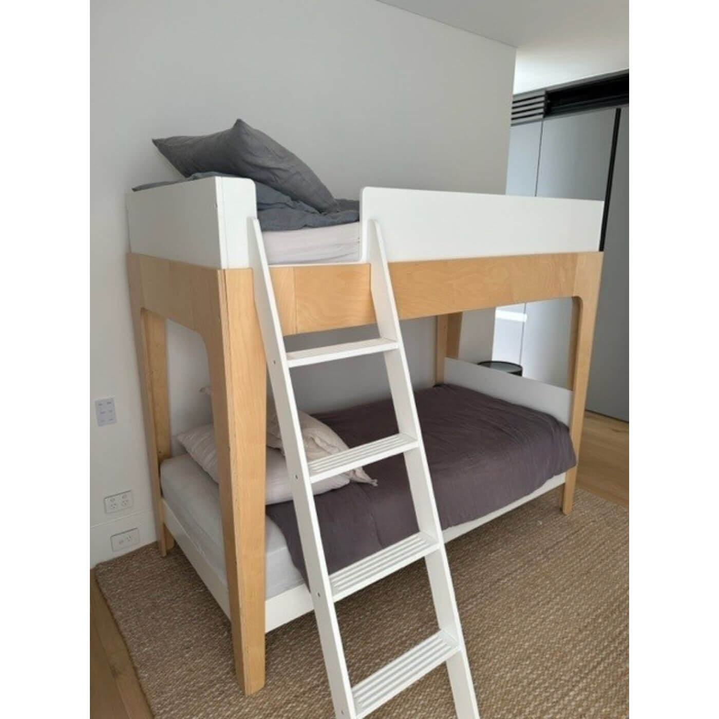 Two-Design-Lovers-Perch-Single-Bunk-bed