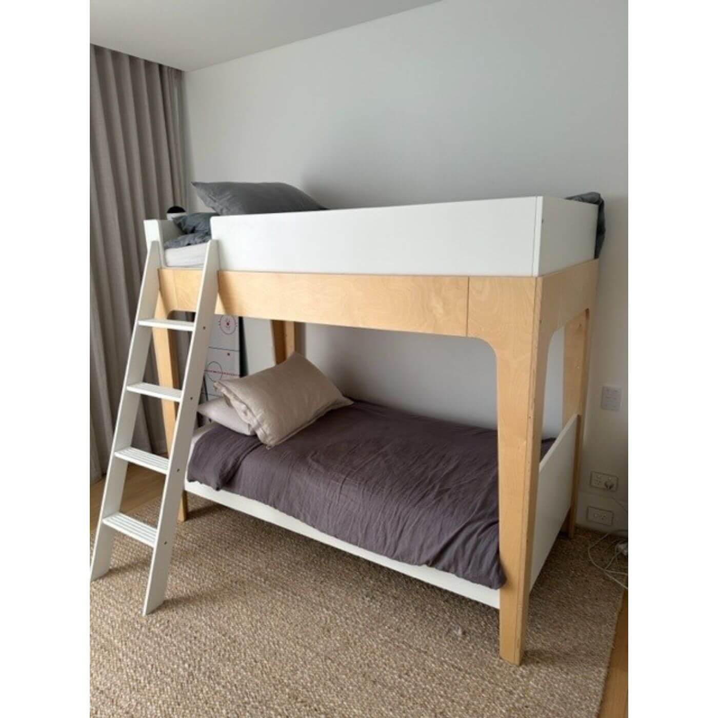 Two-Design-Lovers-Perch-Single-Bunk-bed