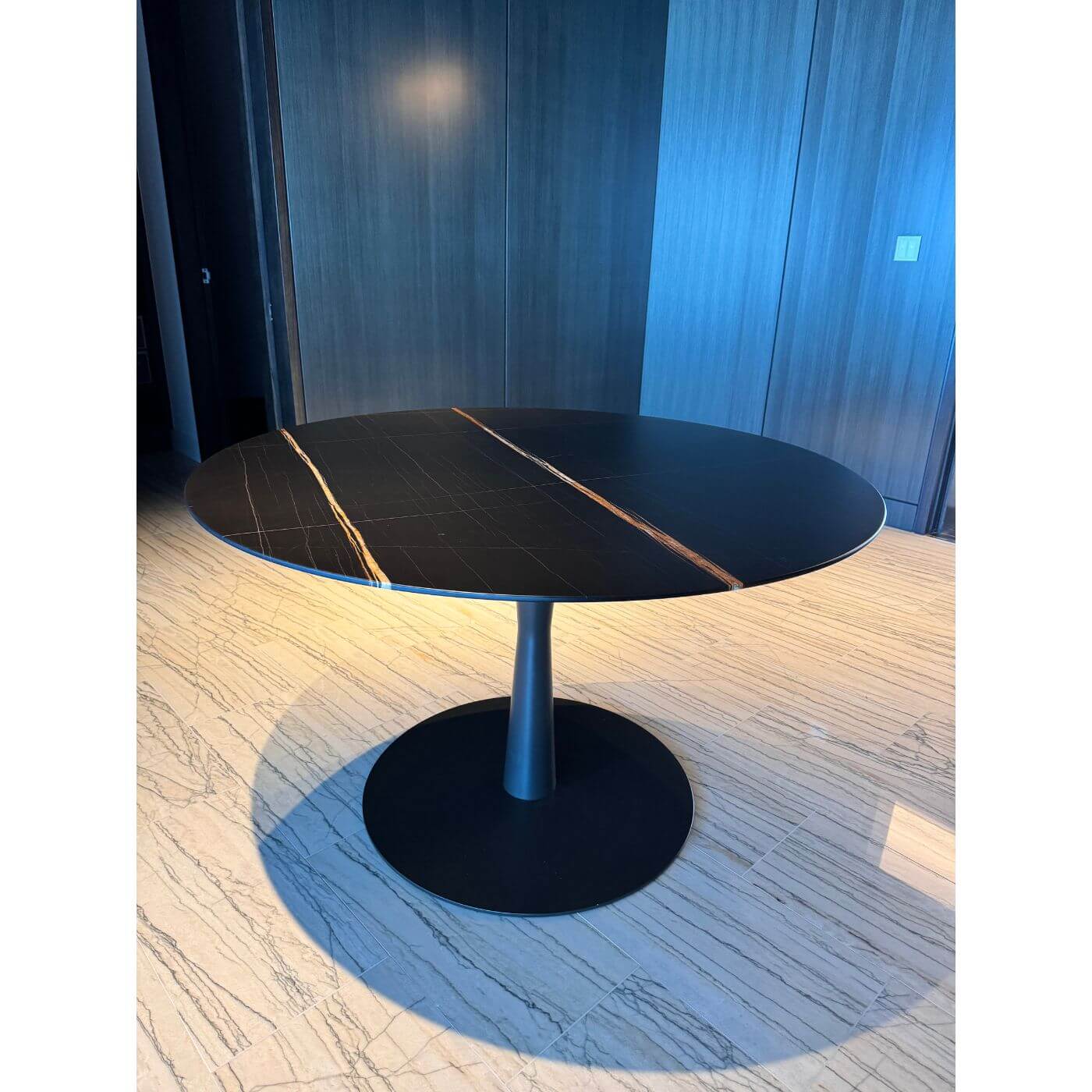 Two-Design-Lovers-Poliform-Round-Table