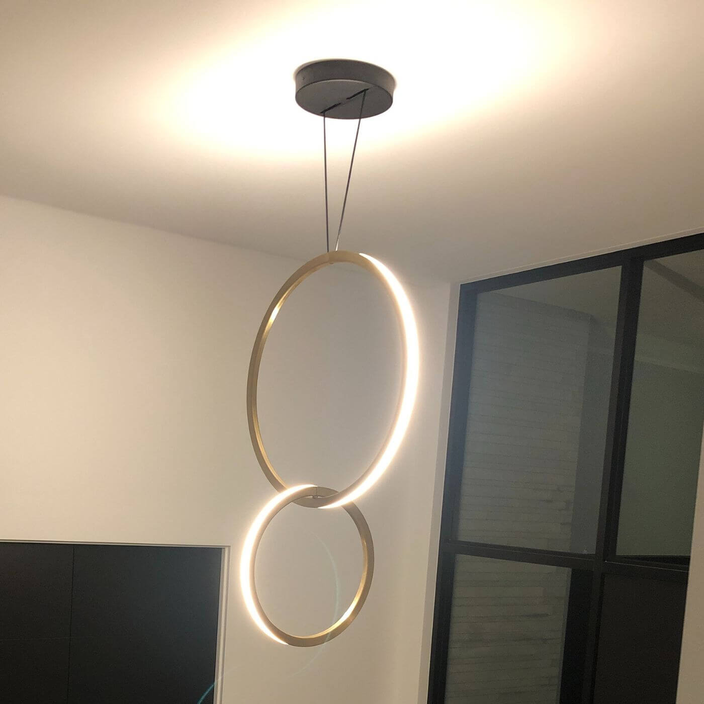 Two-Design-Lovers-Resident-Studio-Circus-750-Pendant-Light