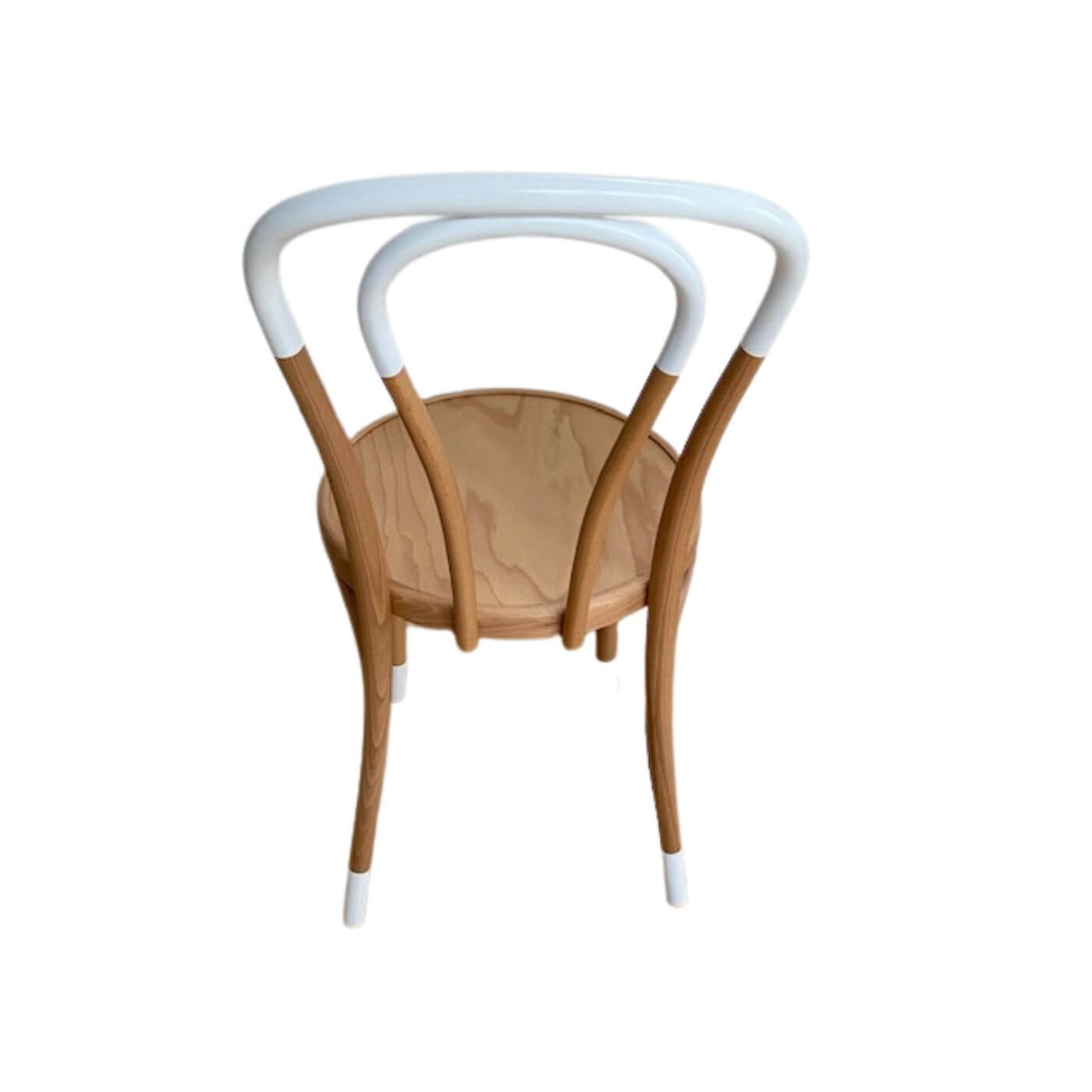 Two-Design-Lovers-Thonet-Bentwood No. 18