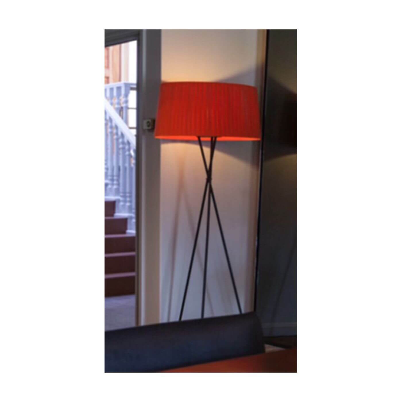 Two-Design-Lovers-Tripode-G5-Floor-Lamp