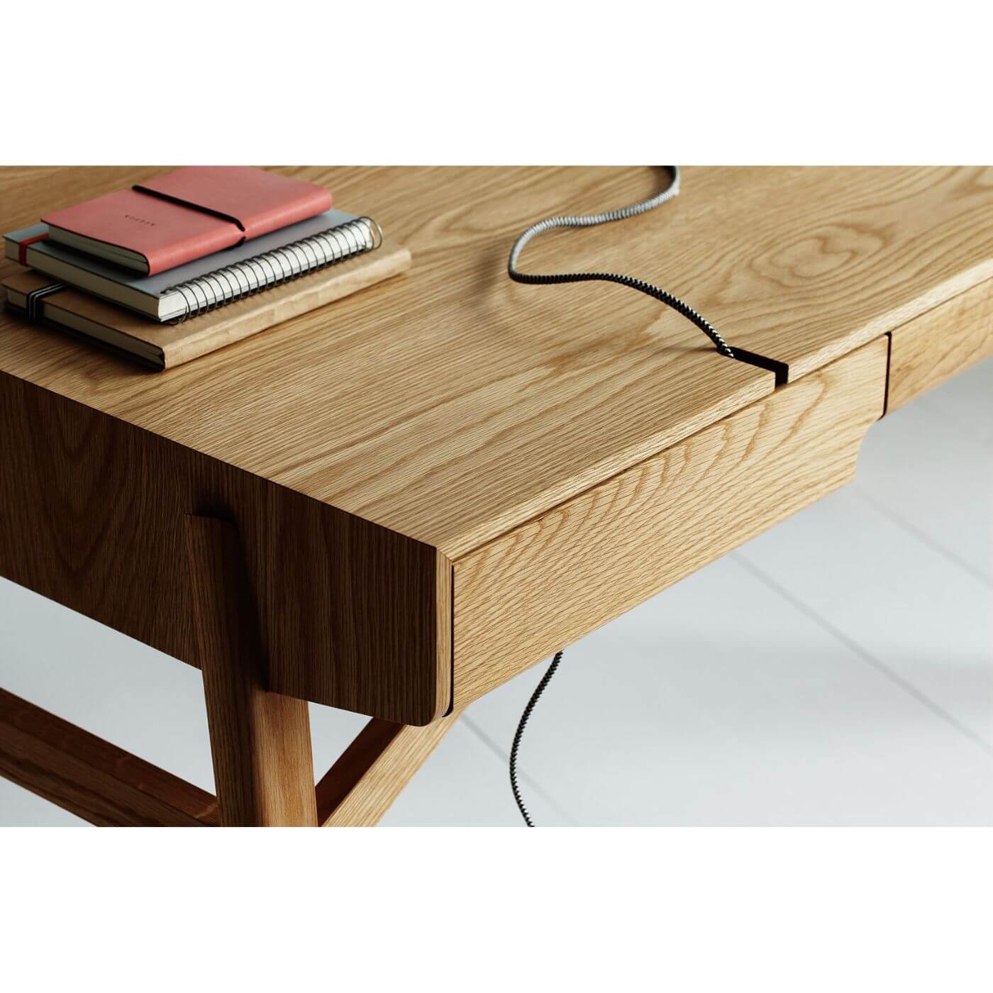 Two-Design-Lovers-Tuki-Desk