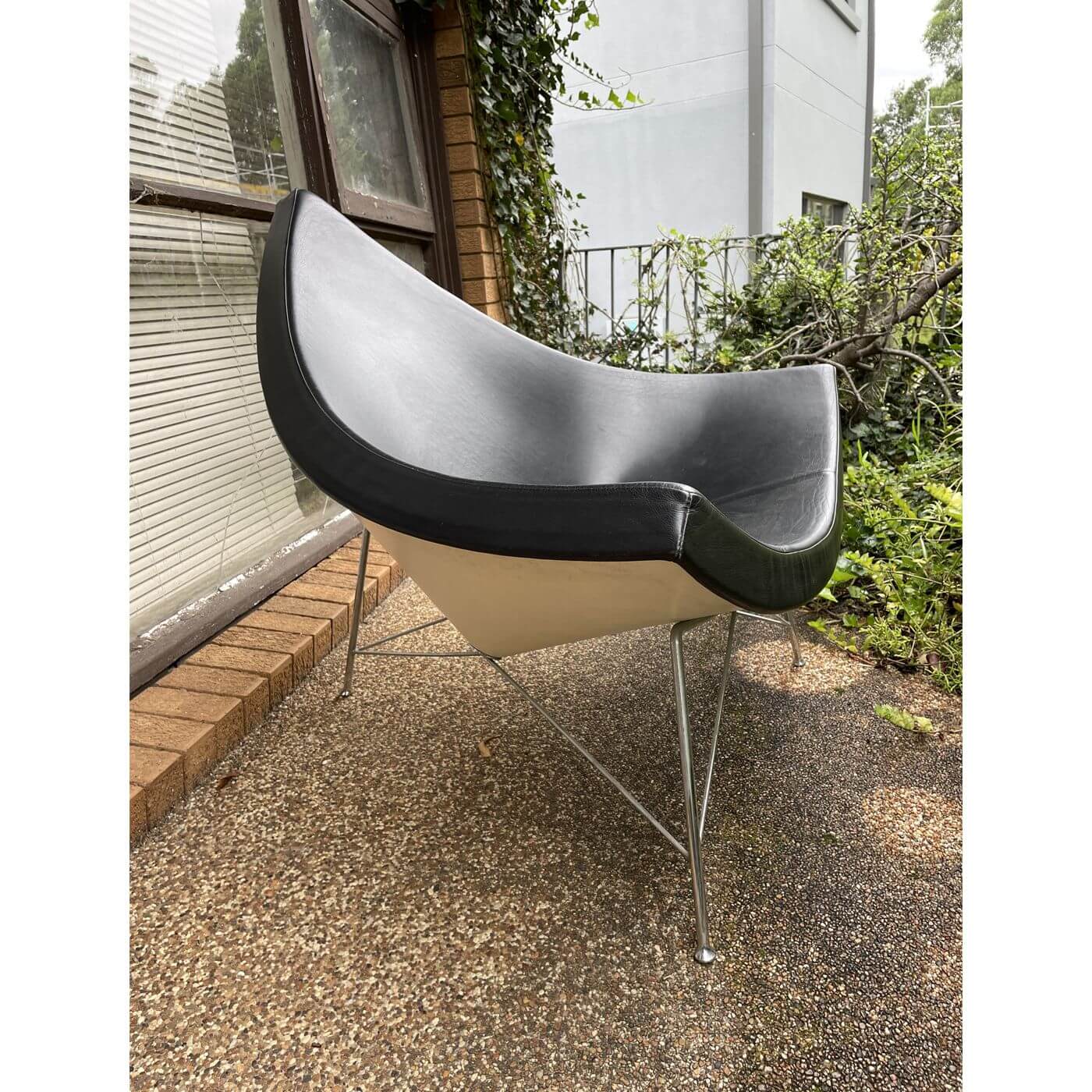 George Nelson for Vitra Coconut chair