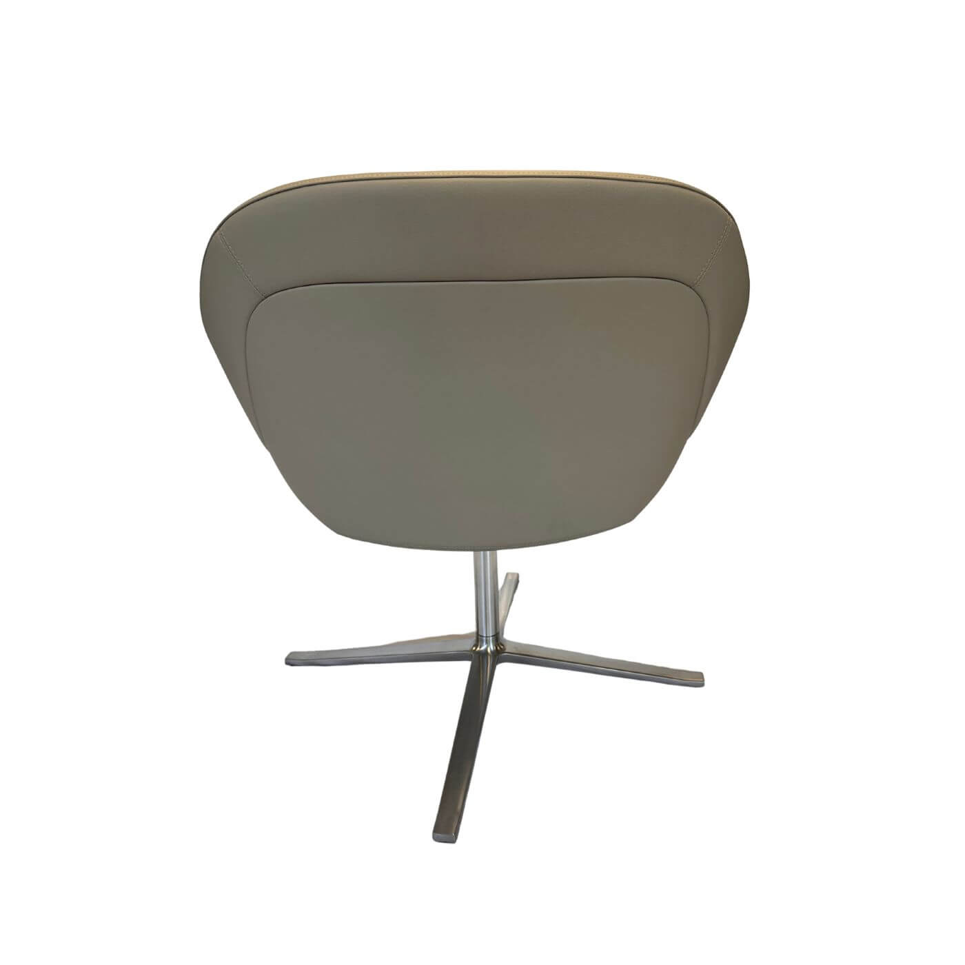 Two-Design-Lovers-Walter-Knoll-Turtle-Bucket-Chair-Chair