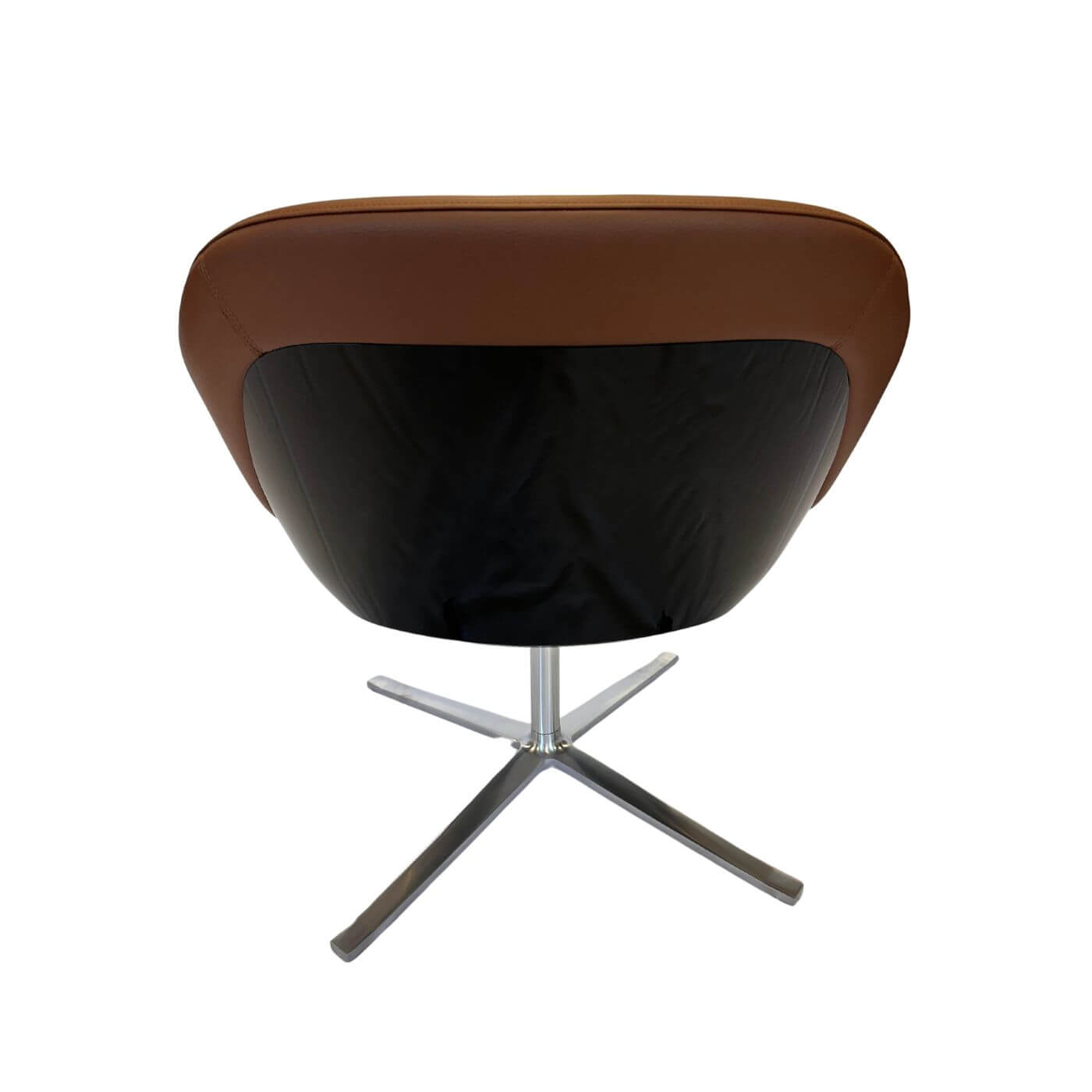 Two-Design-Lovers-Walter-Knoll-Turtle-Lounge-Armchair