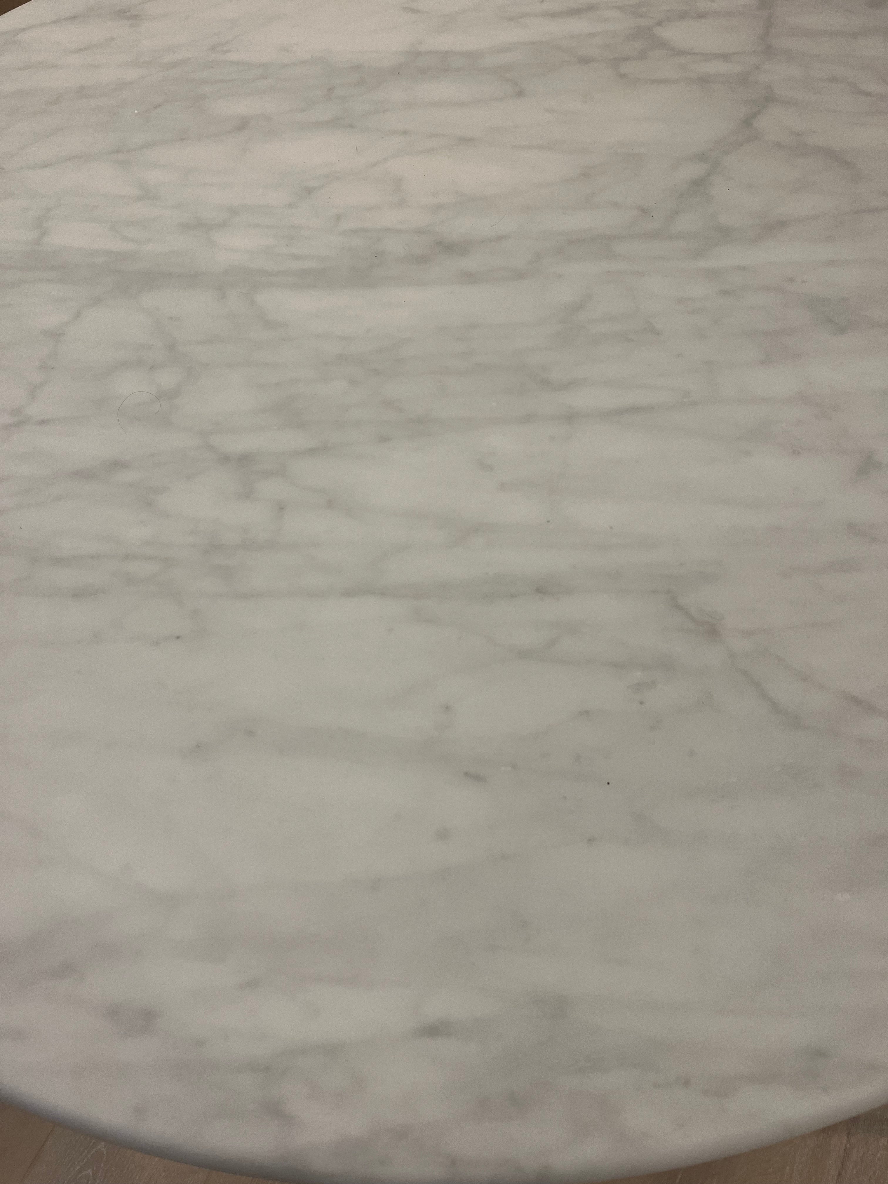 GlobeWest Benjamin Ripple Marble Dining Table