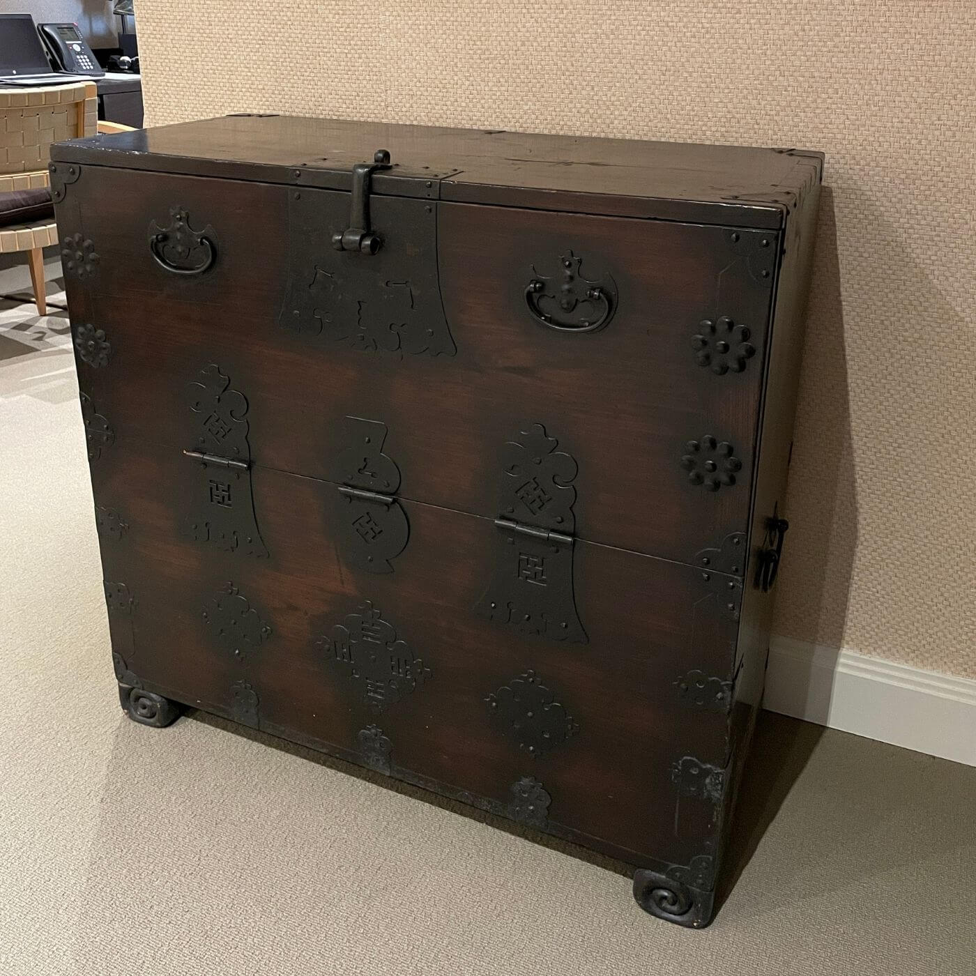 Korean upright storage chest