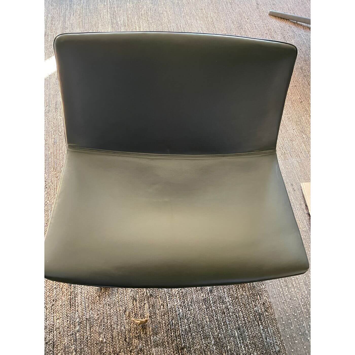 Arper Catifa 80 swivel chair, leather