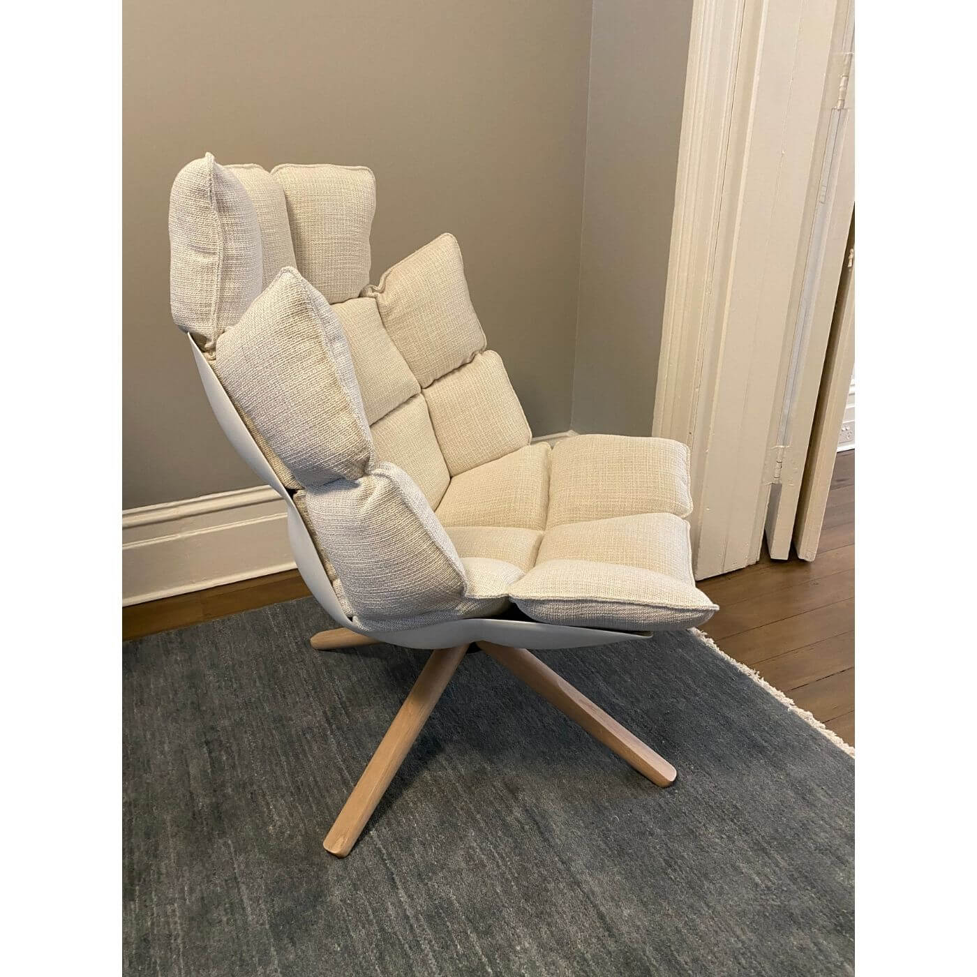 B&B Italia Husk chair