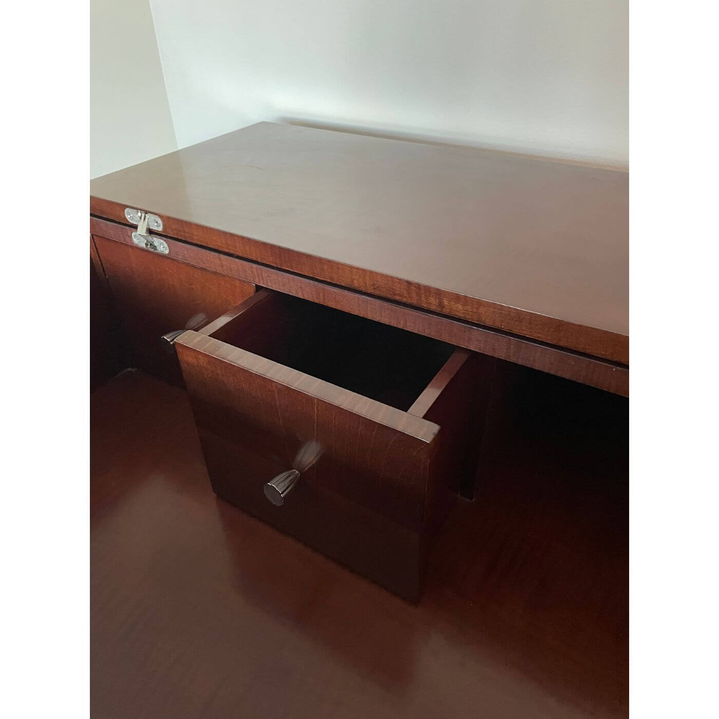 Bolier & Co Rosenau desk