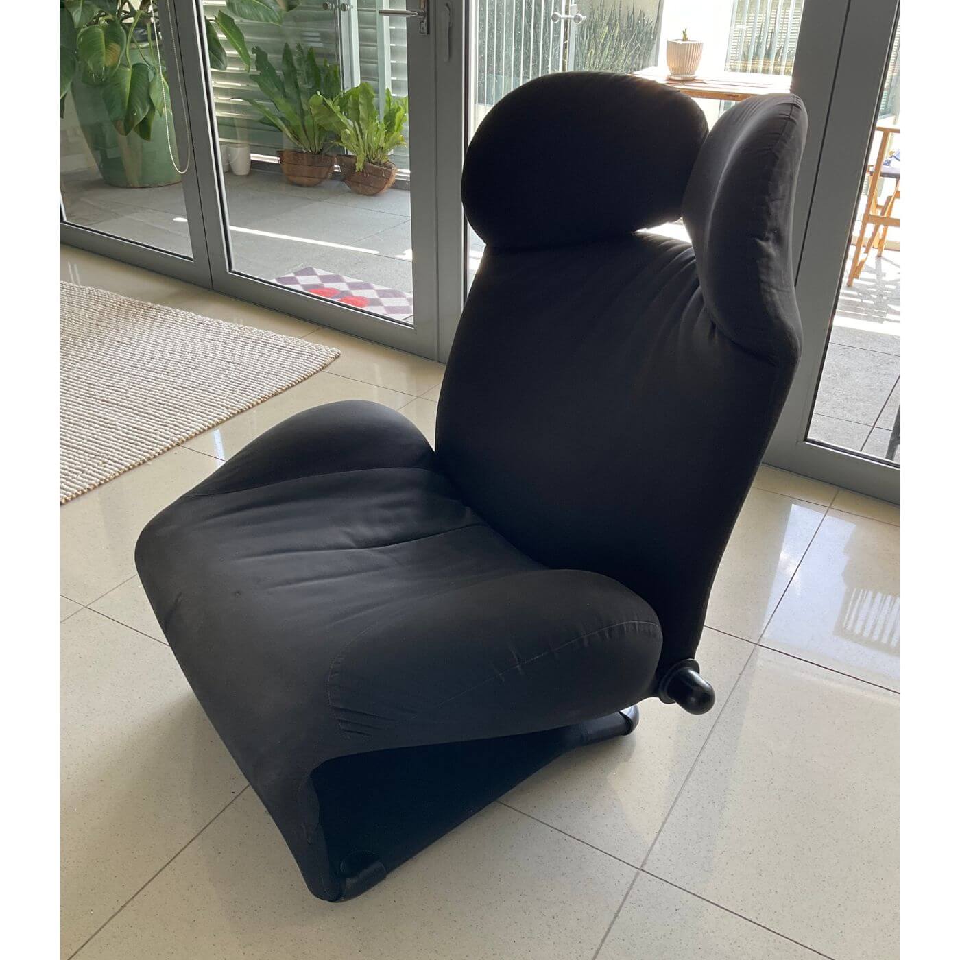 Cassina Wink Lounge Chair by Toshiyuki Kita