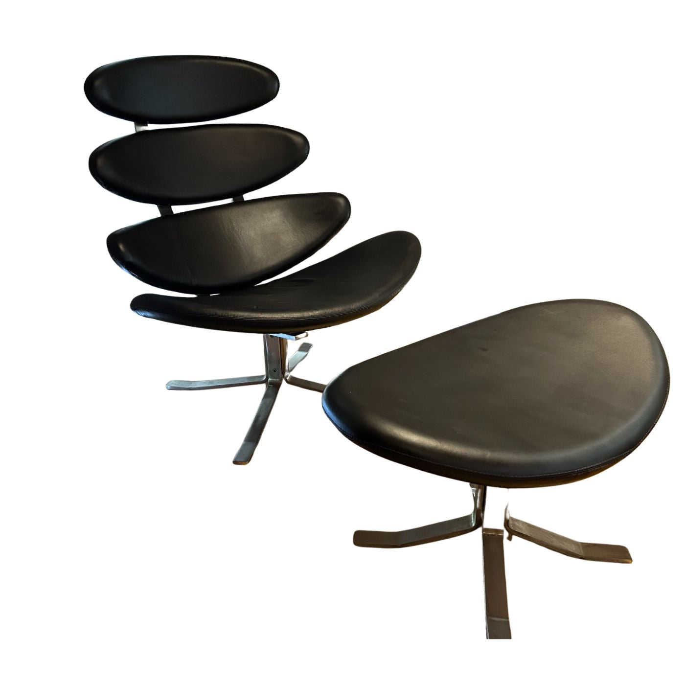 EJ5 Corona Lounge Chair and Ottoman by Poul M. Volther