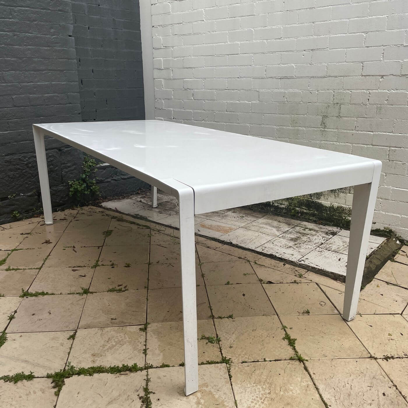 Cosh Living Tribu Mirthe outdoor table white