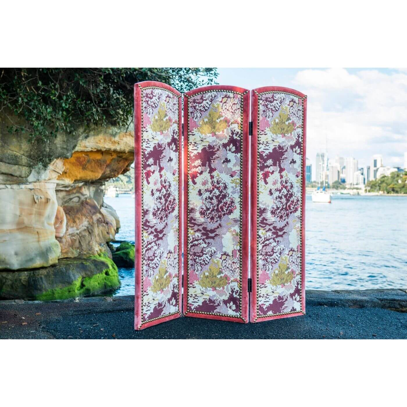 En Tissu folding screen, made in Sydney, Pink