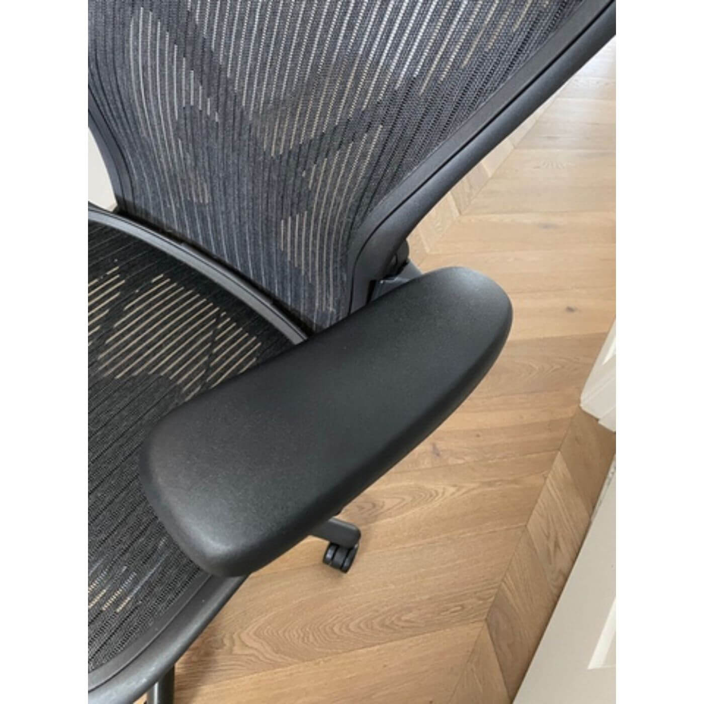 Herman Miller Aeron chair