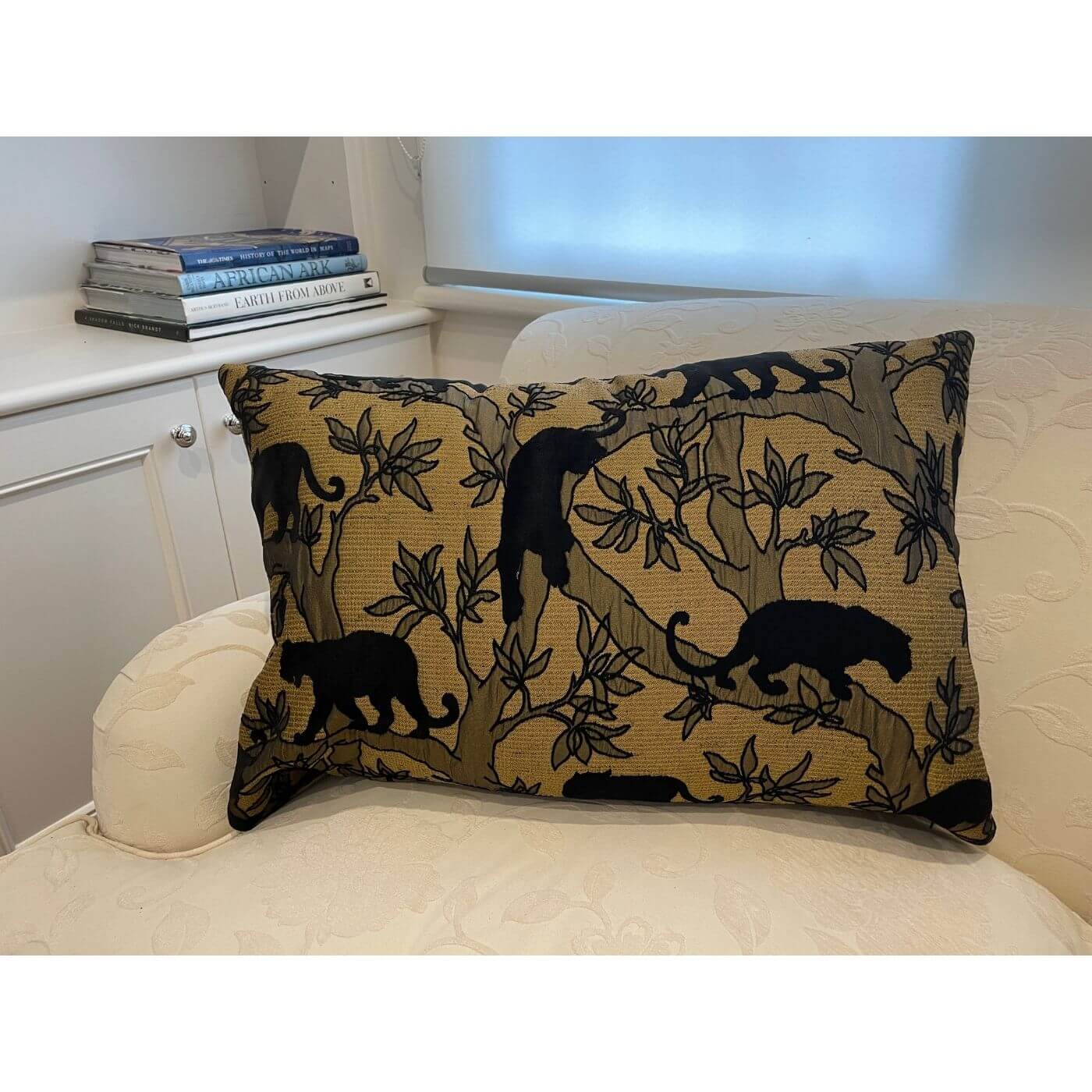 Jacquard cushions pair