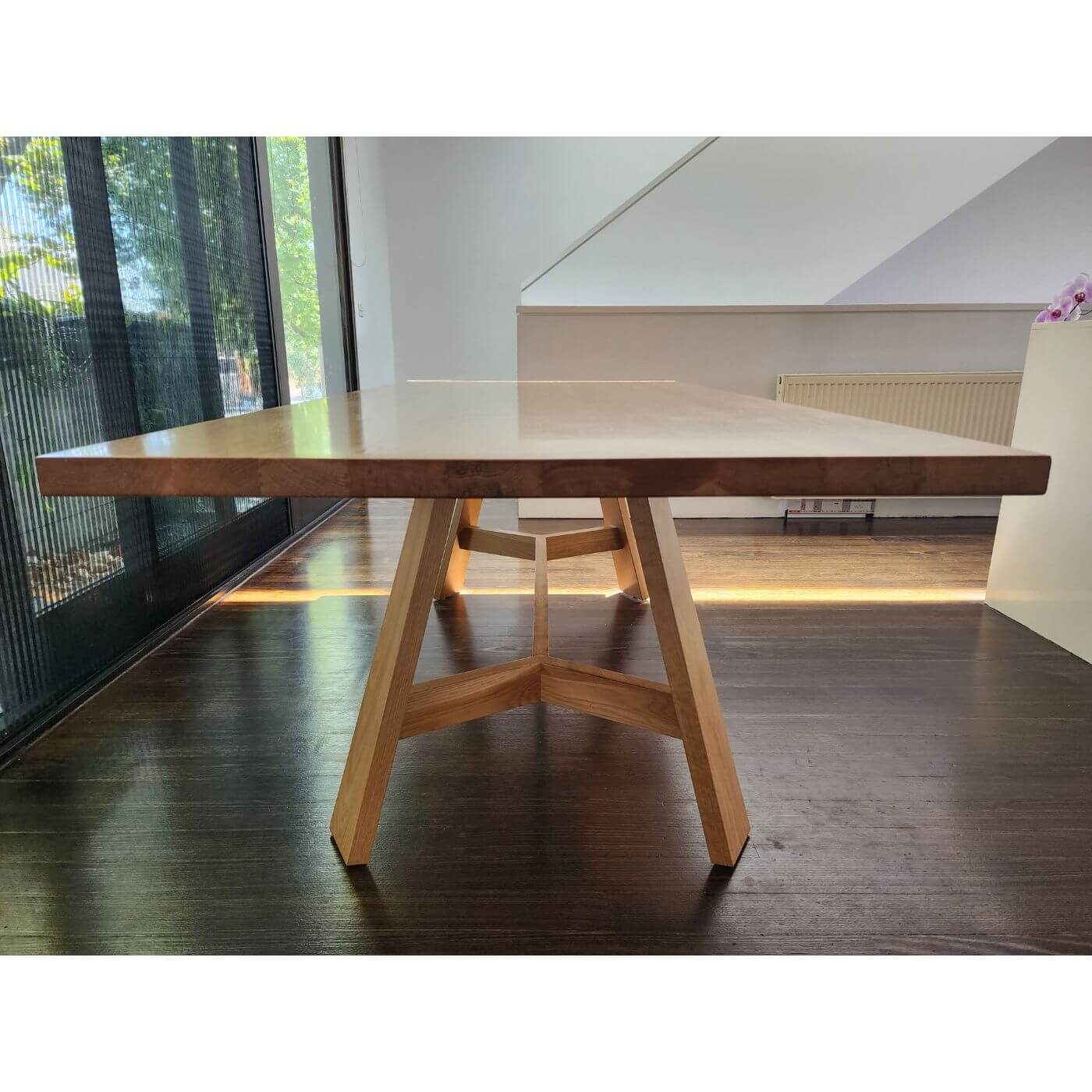 Jardan Flynn Dining Table