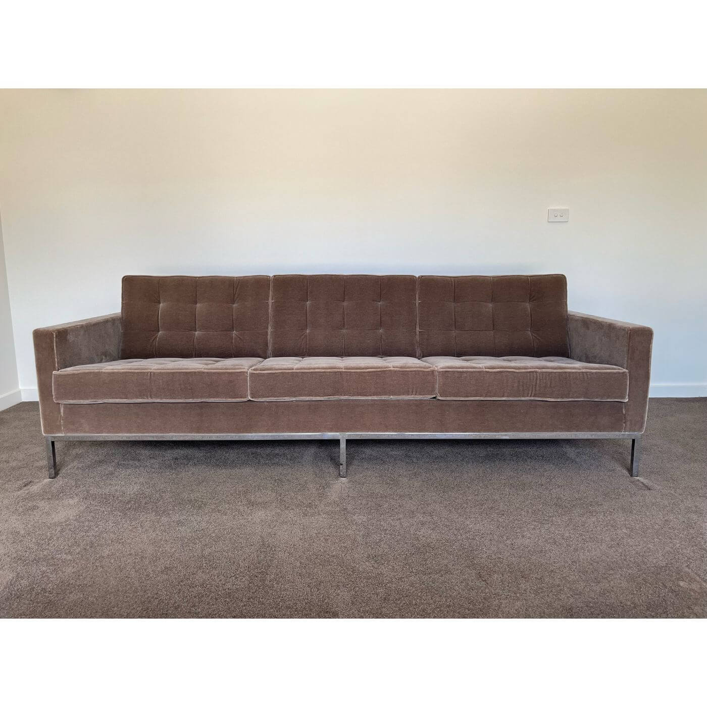 Knoll Florence Knoll Sofa