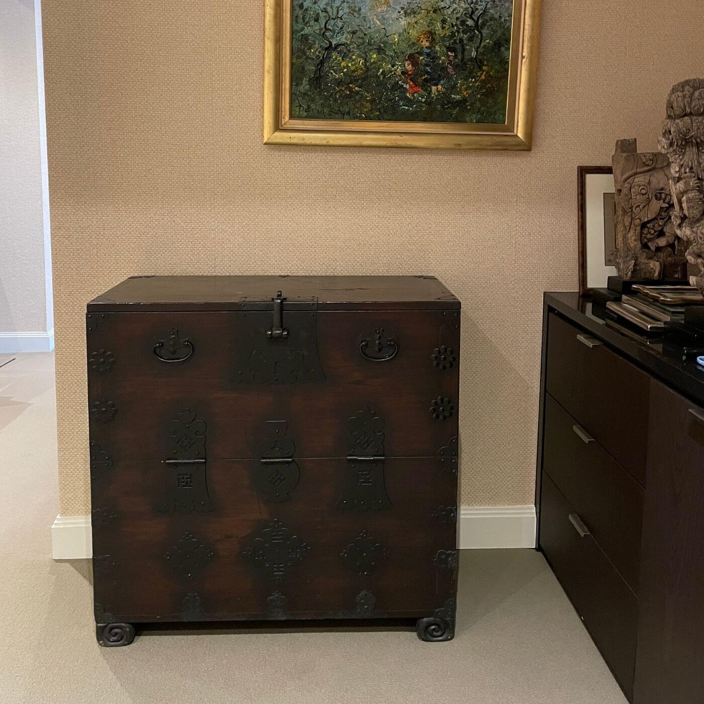 Korean upright storage chest