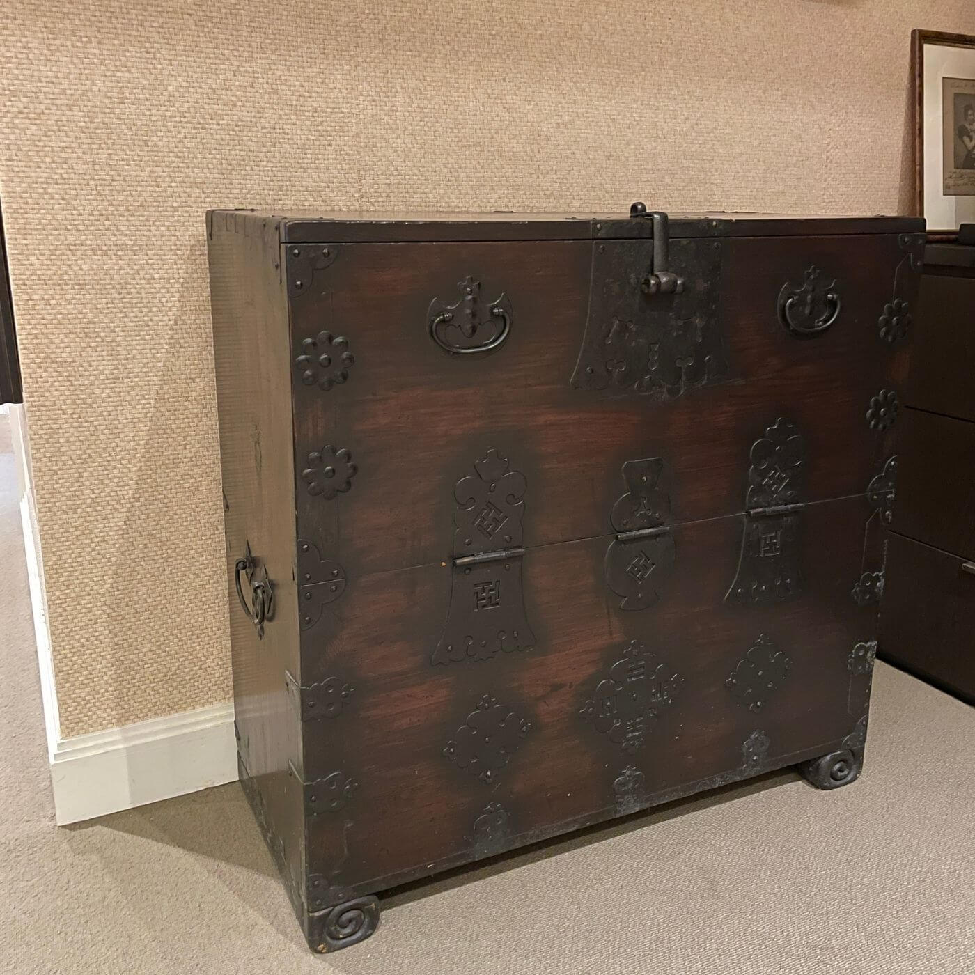 Korean upright storage chest