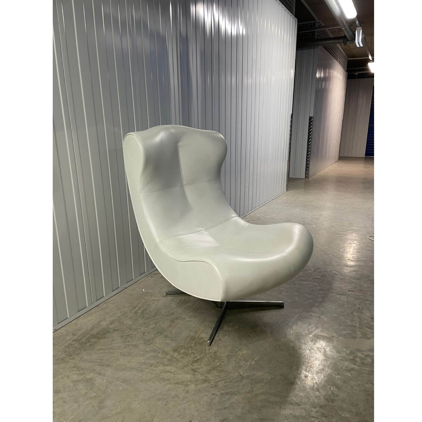 Ligne Roset Alster swivel chair