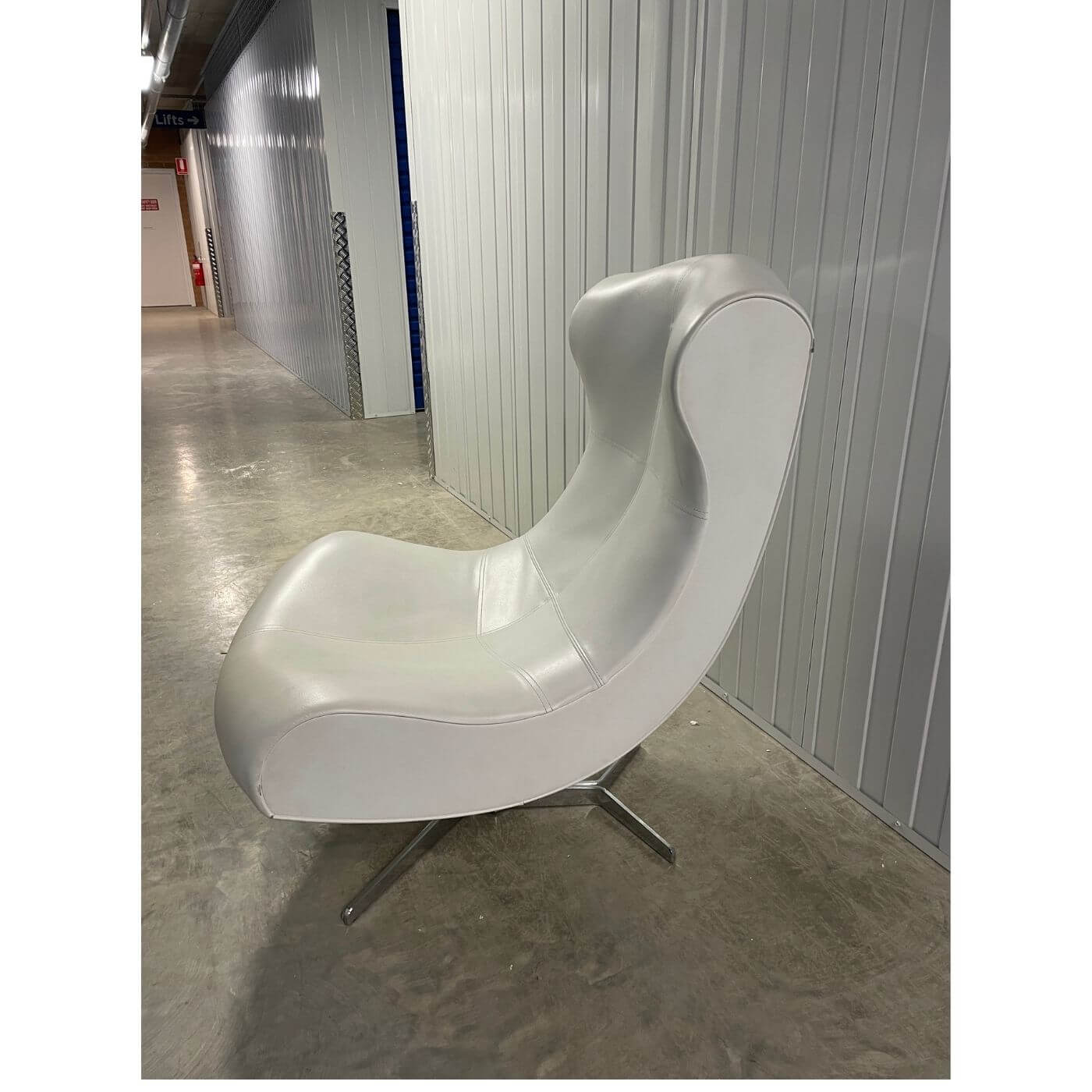 Ligne Roset Alster swivel chair