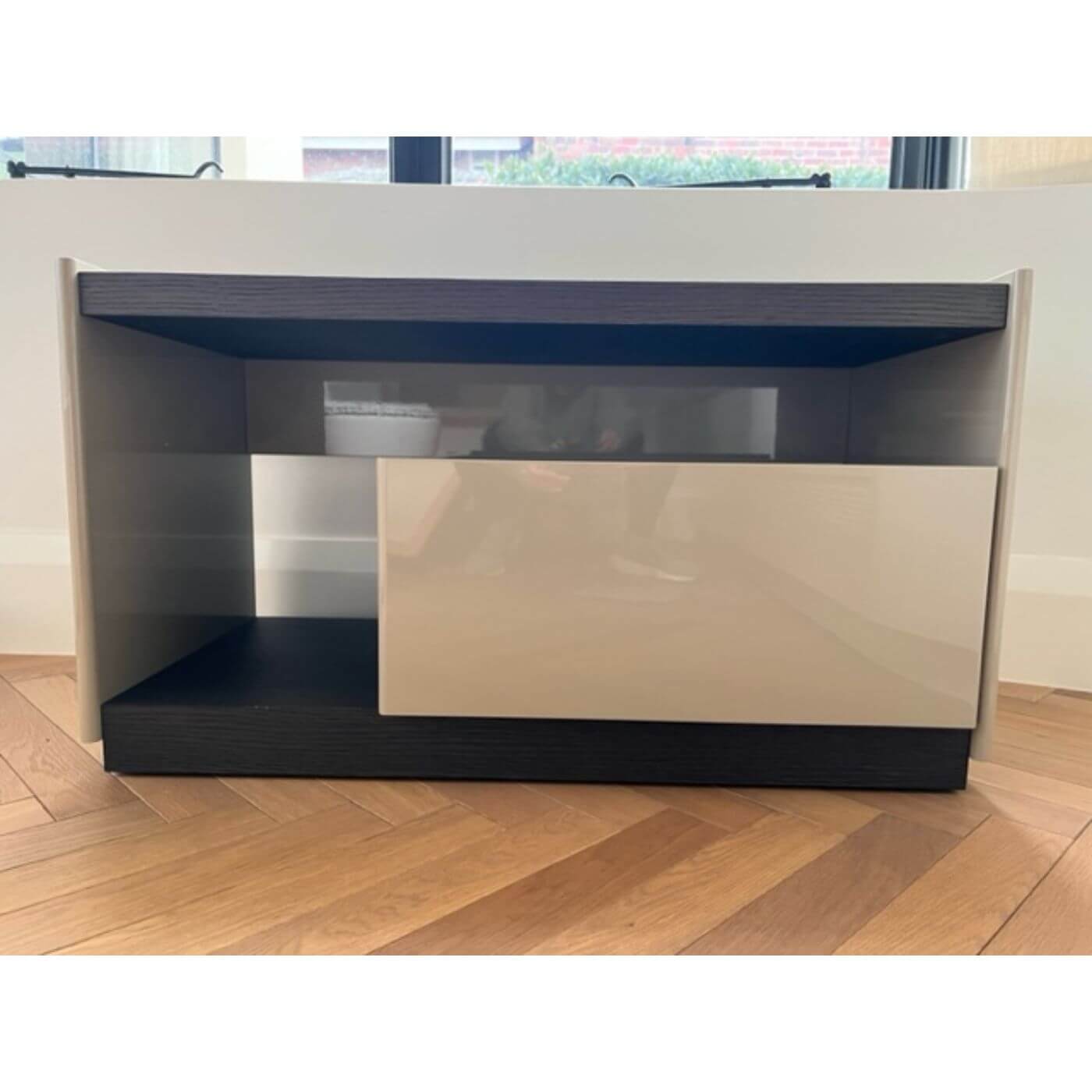 Molteni & C bedside table