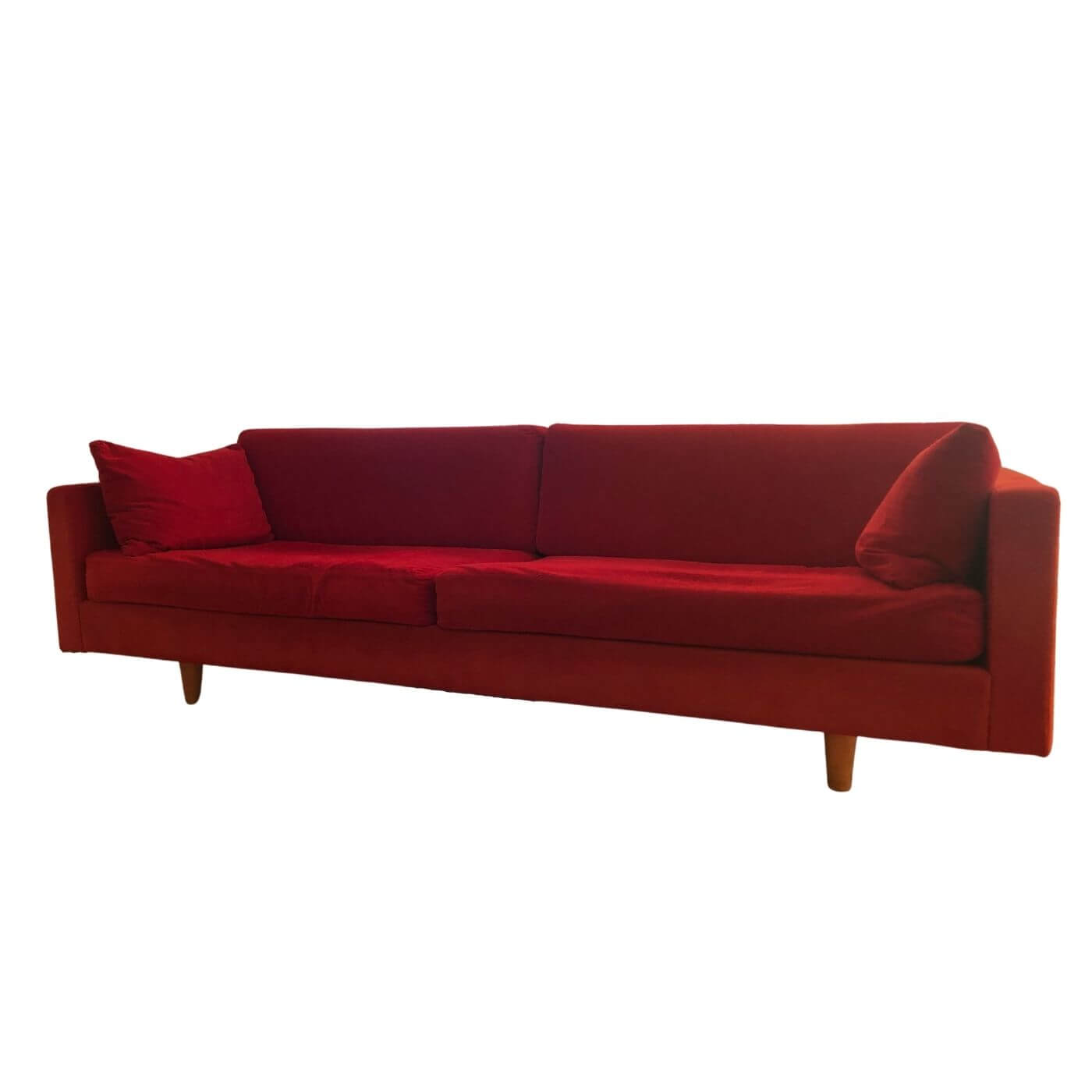 Norman & Quaine Hudson sofa red