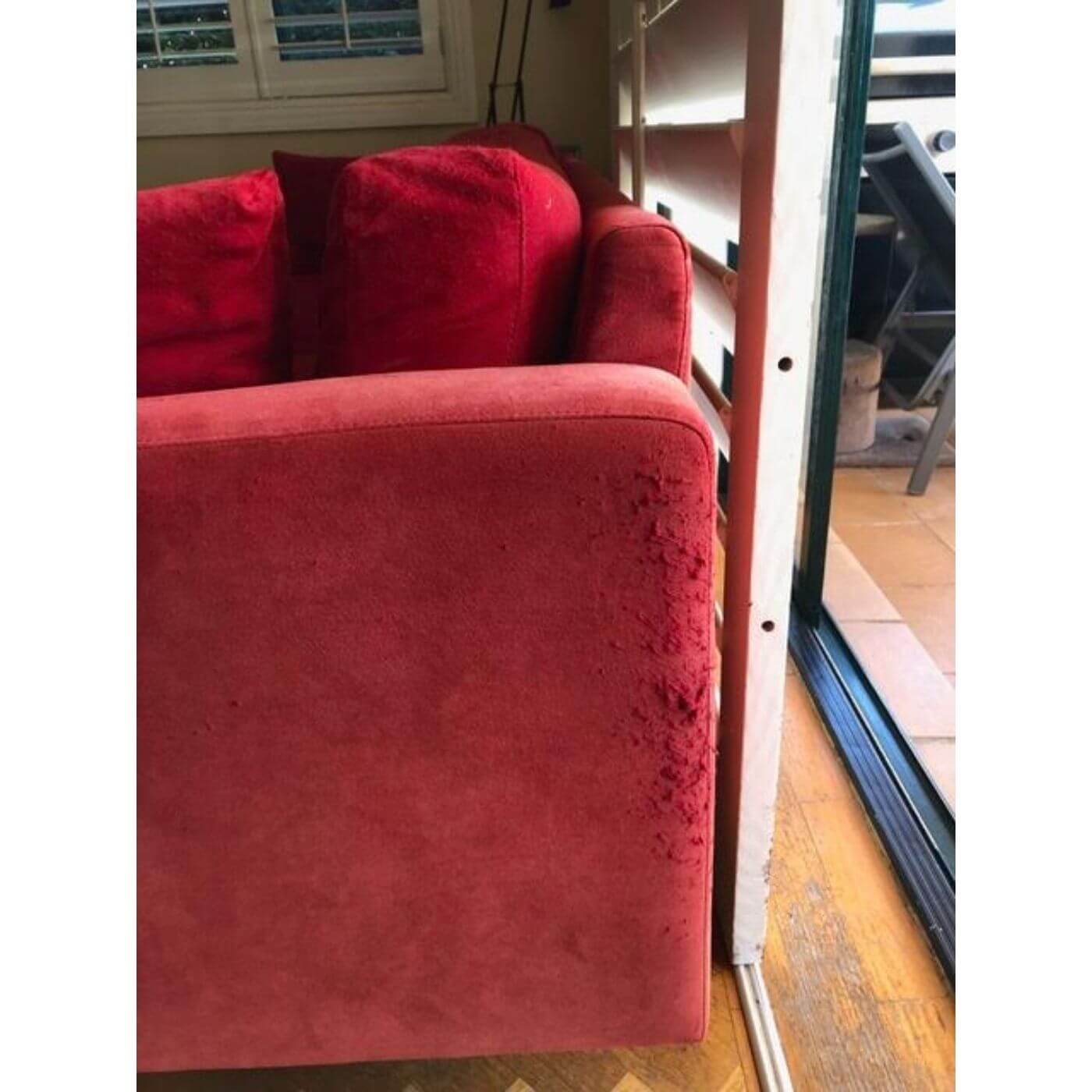 Norman & Quaine Hudson sofa red