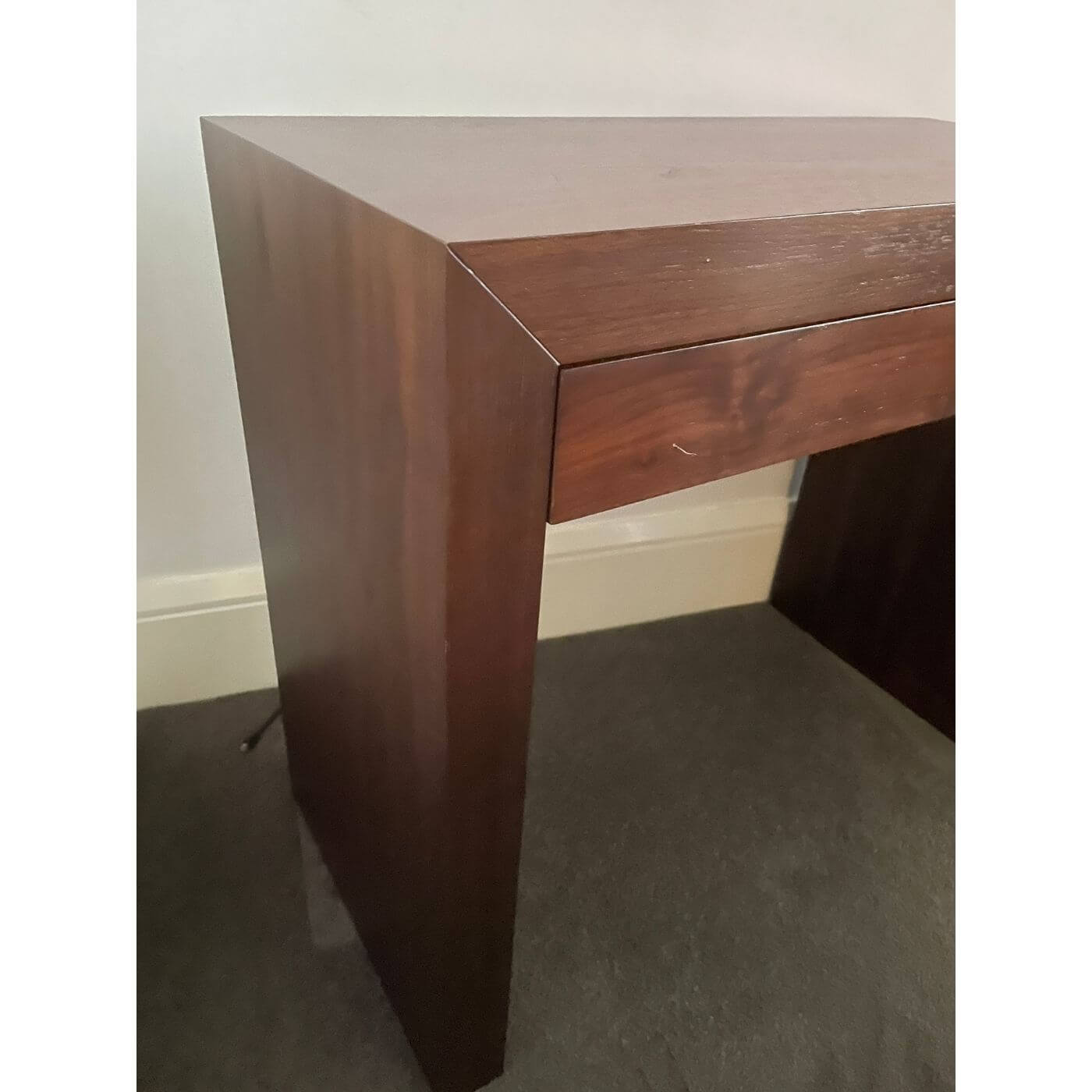 Otsuka Japan console table