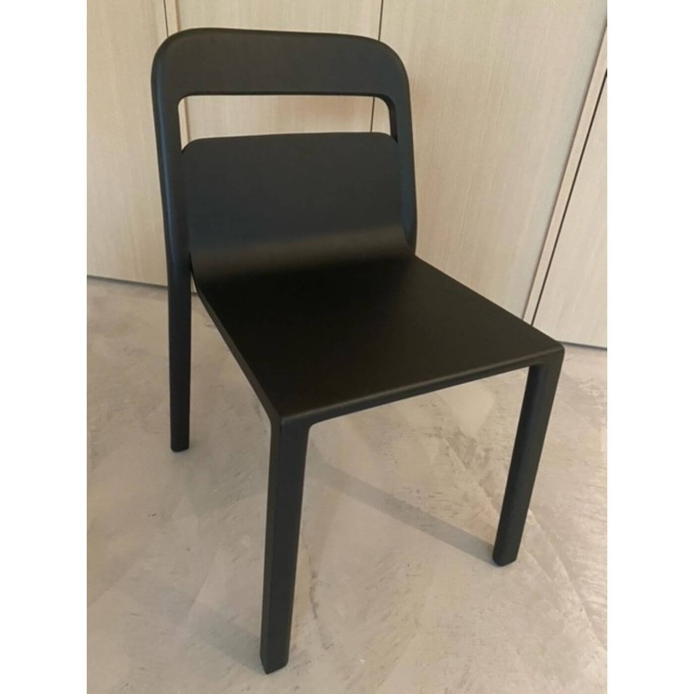 gohome Hollywood black dining chairs