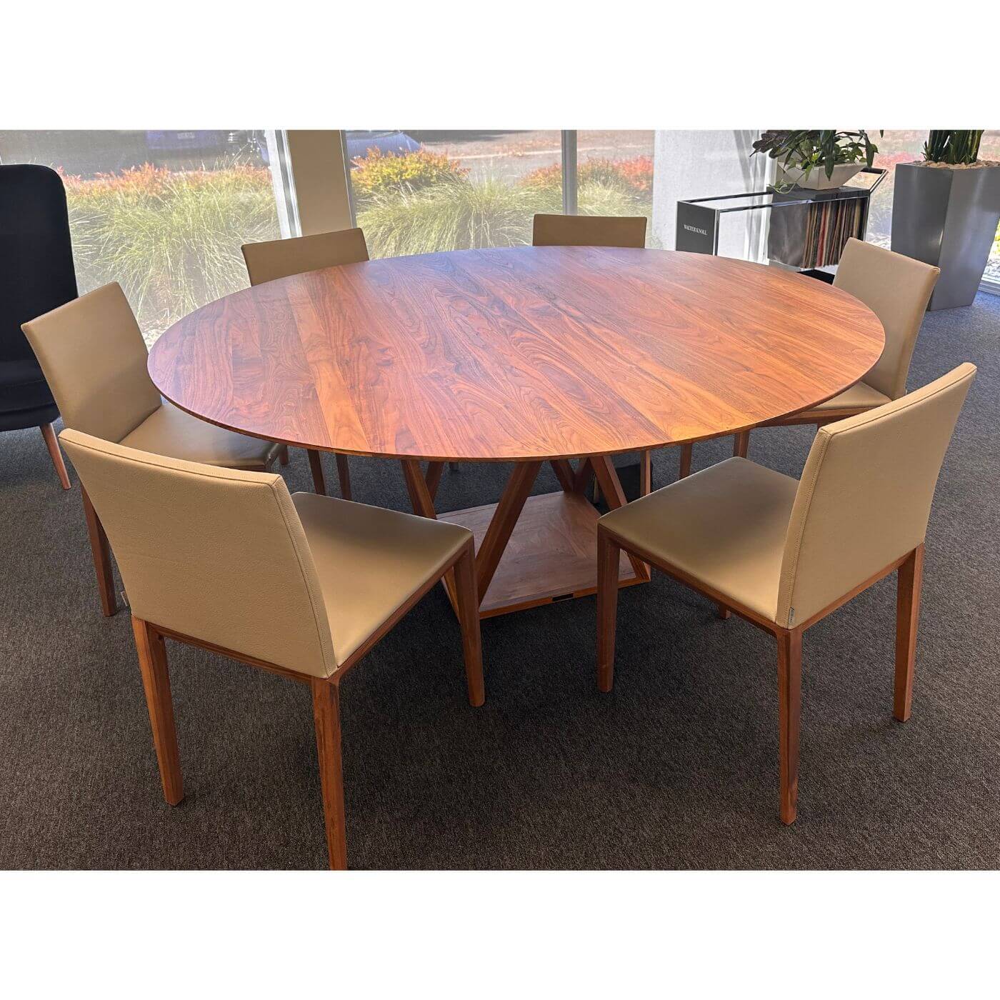 Walter Knoll Tobu Dining Table