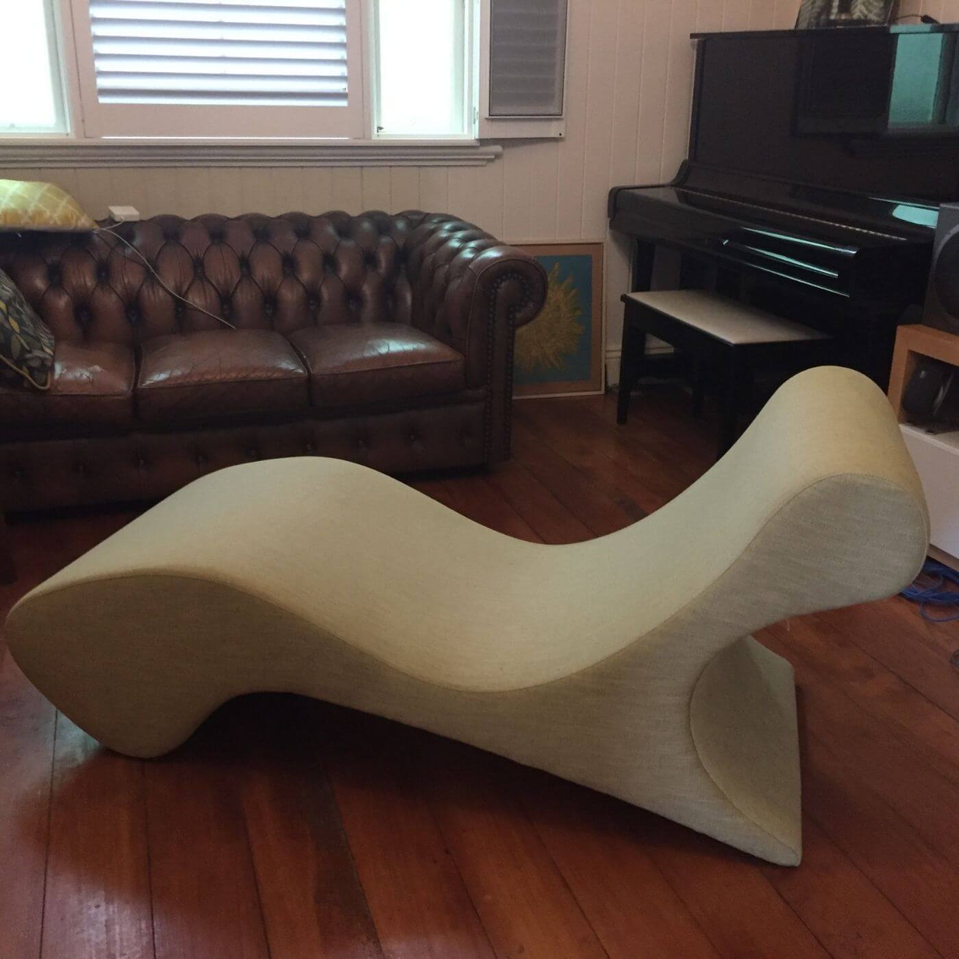 Yellow Diva LC2 chaise