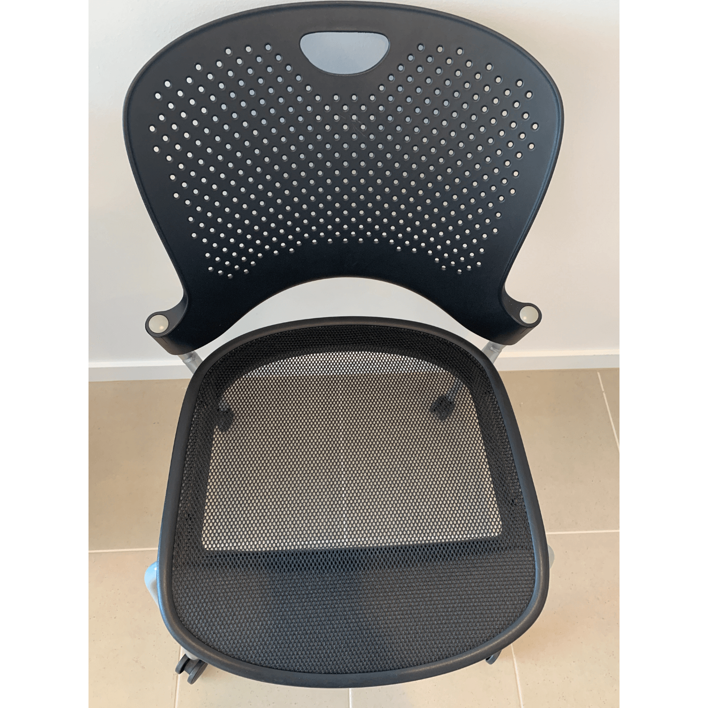 herman miller caper stacking chair